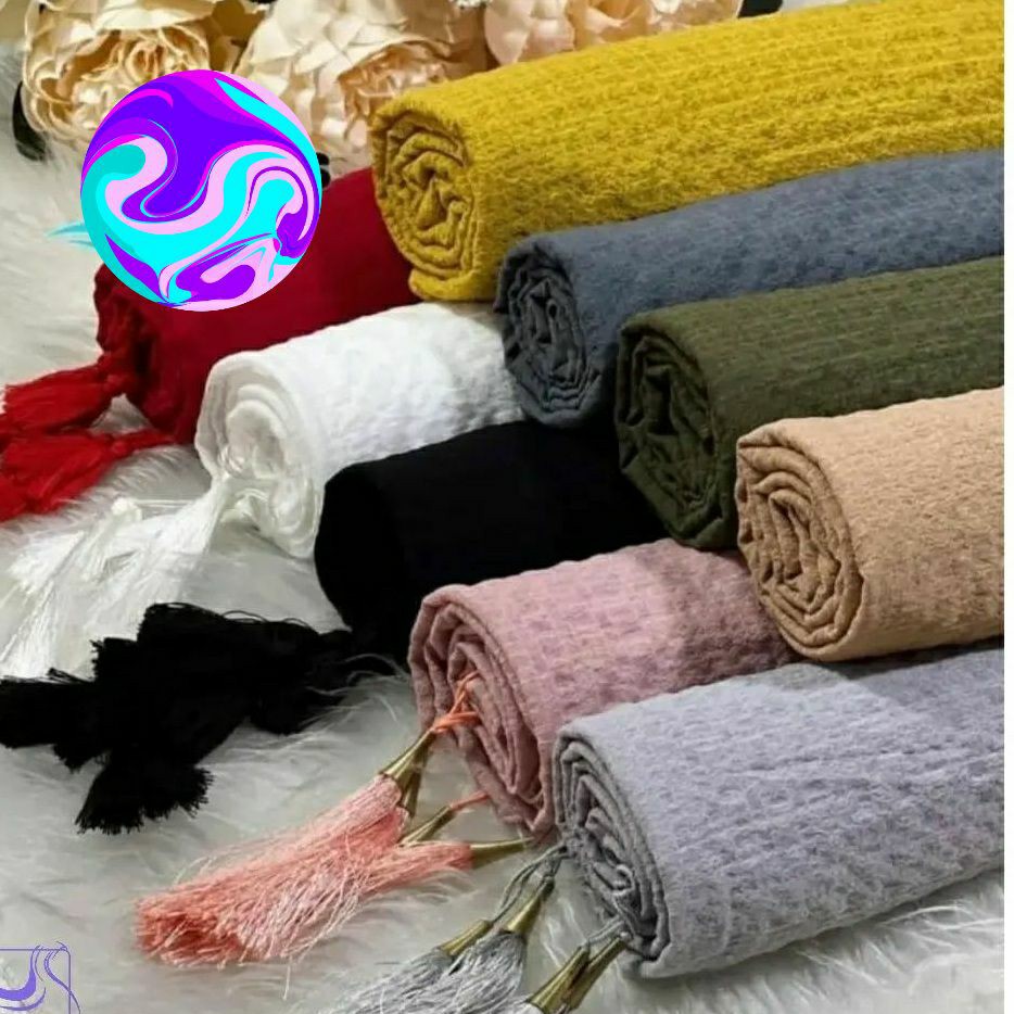 شال پفکی منگوله دار