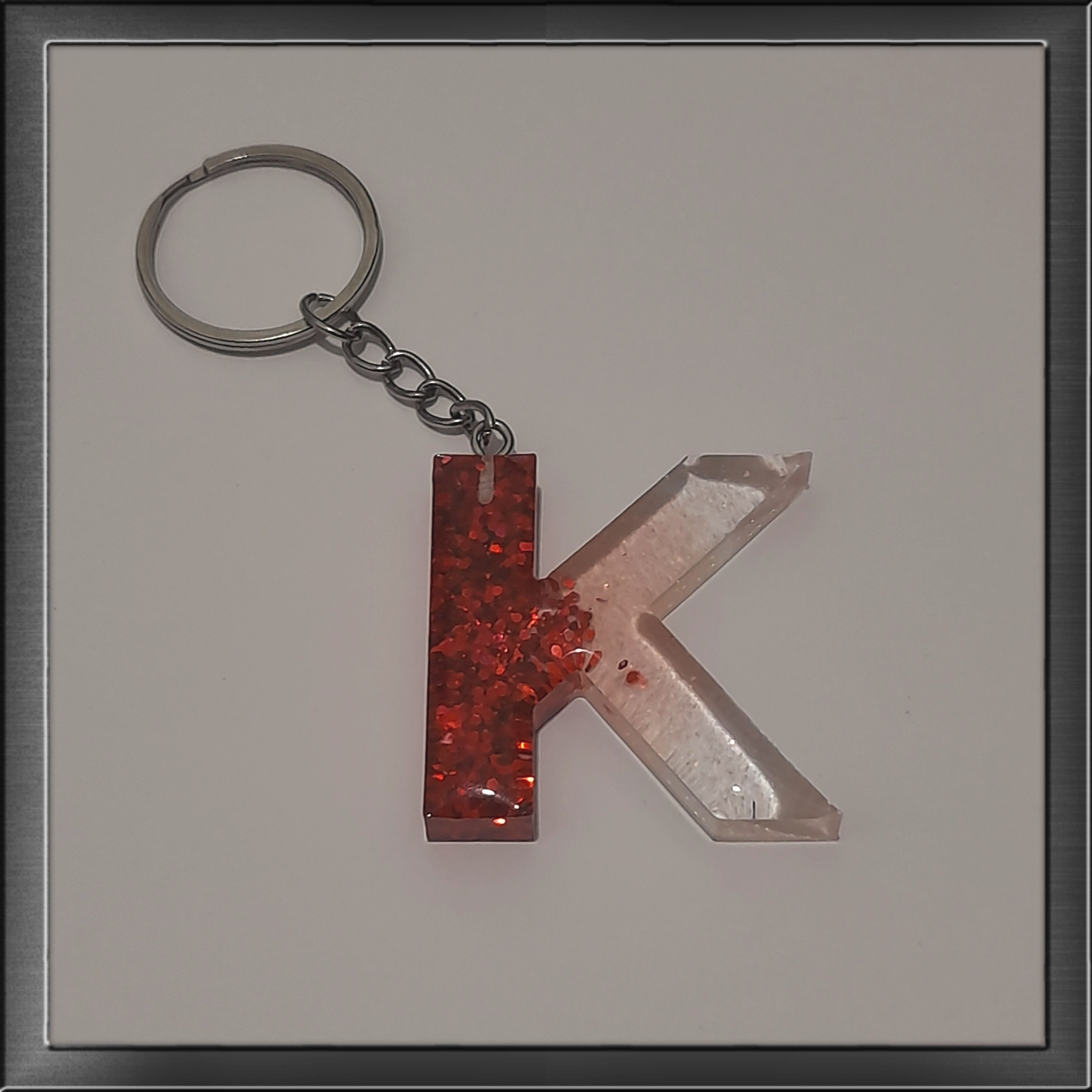 جاسویچی رزینی حروف انگلیسی حرف K دورنگ پولکی