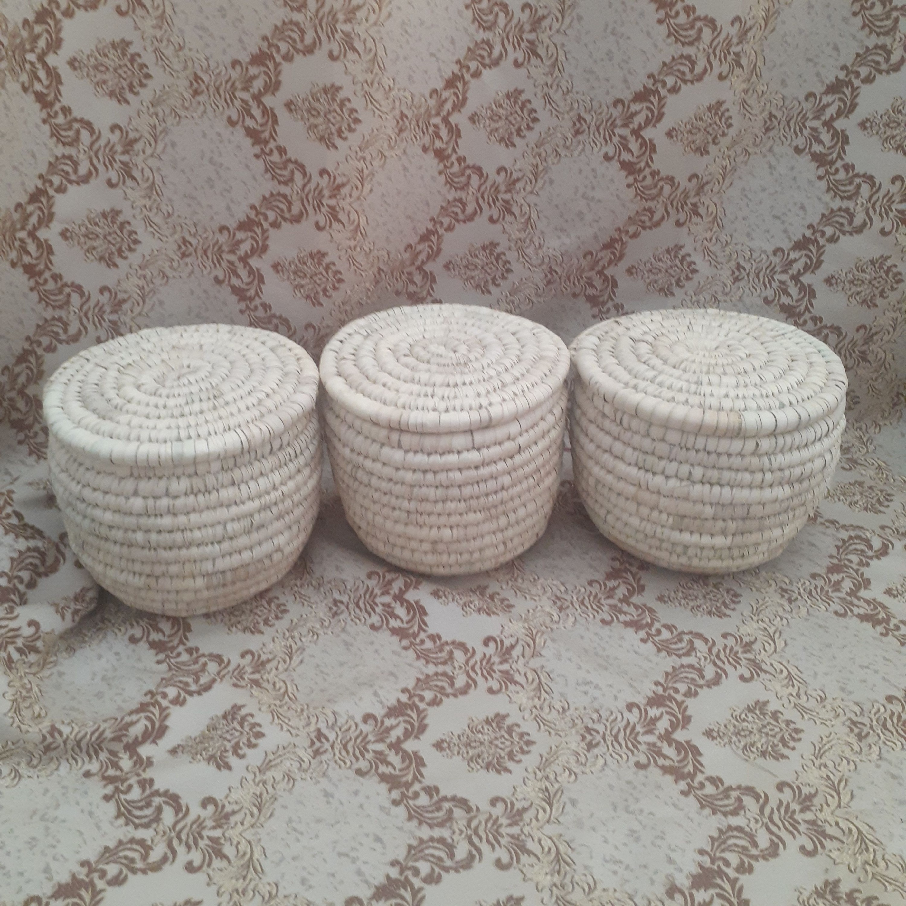 جا حبوباتی حصیری 15 در 15 ظرفیت 1کیلویی پس کرایه