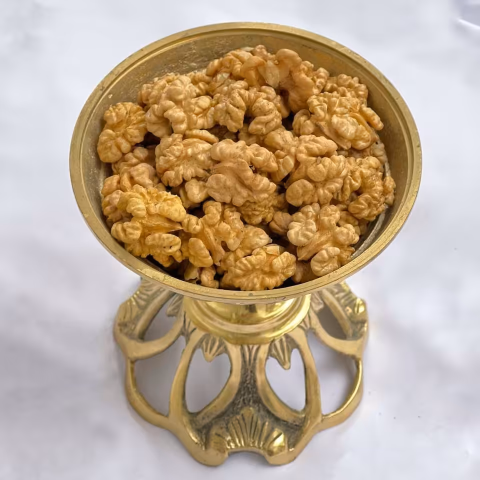 مغز گردوی درجه یک تویسرکان