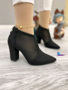 کفش پاشنه دار