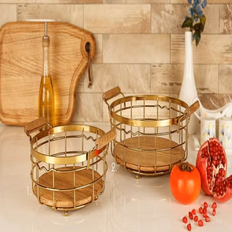 سبد گرد فلزی کف چوب