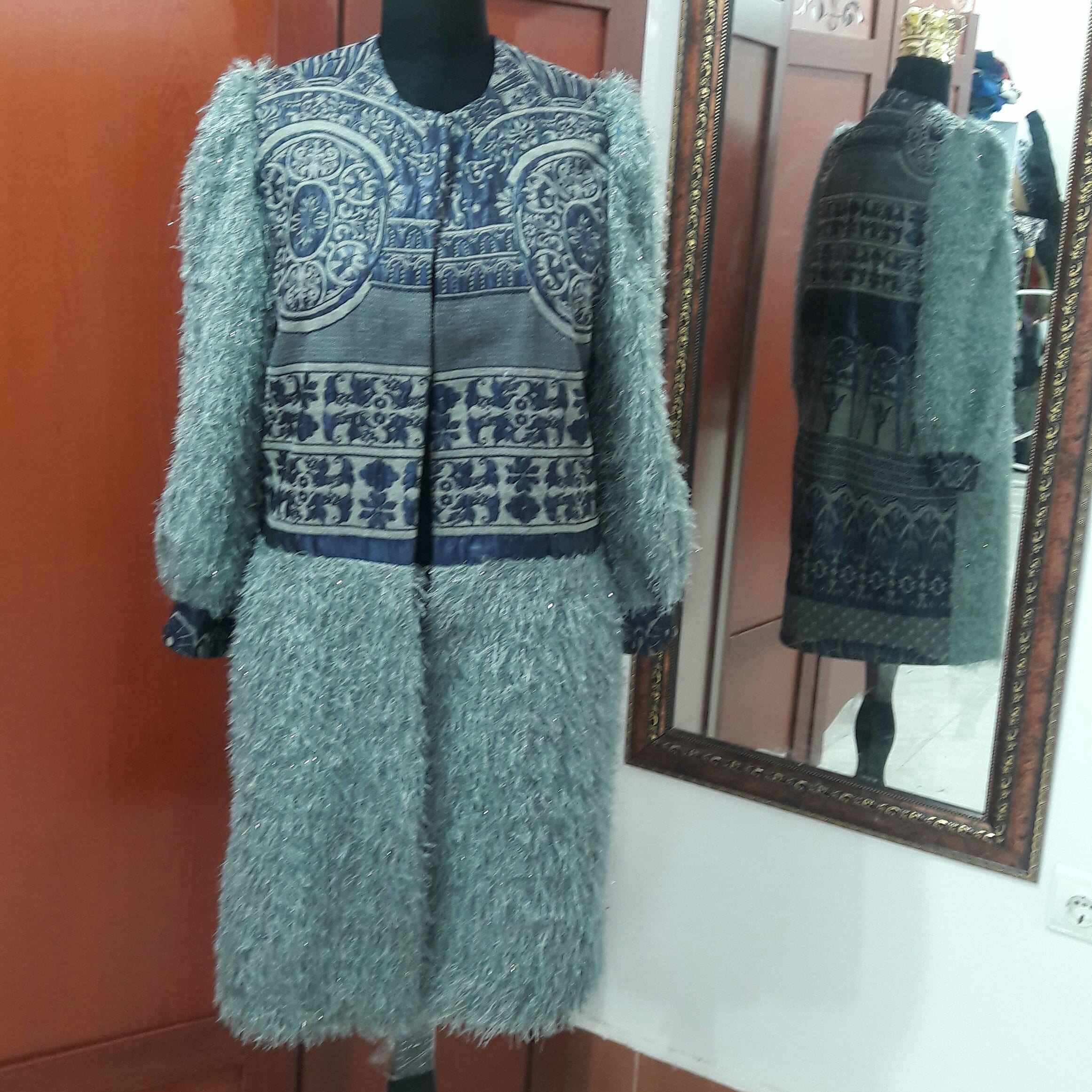 مانتو ژاکارد و خز