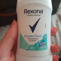 مام صابونی رکسو(رکسانا)زنا نه شاور فرش Rexona Deodorant Shower Fresh
