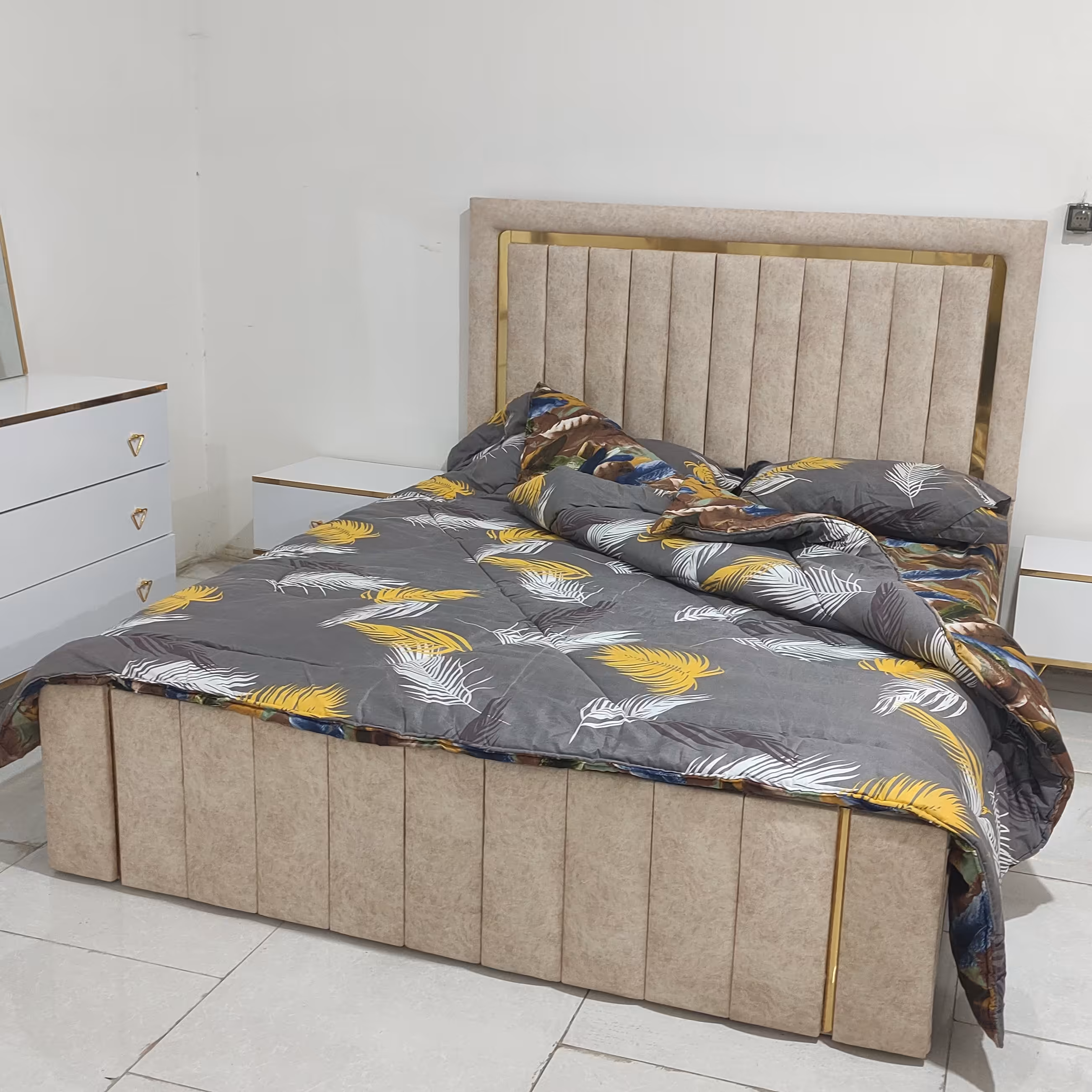  تخت خواب دو نفره چستر اسپورت با رنگ بندی با پس کرایه