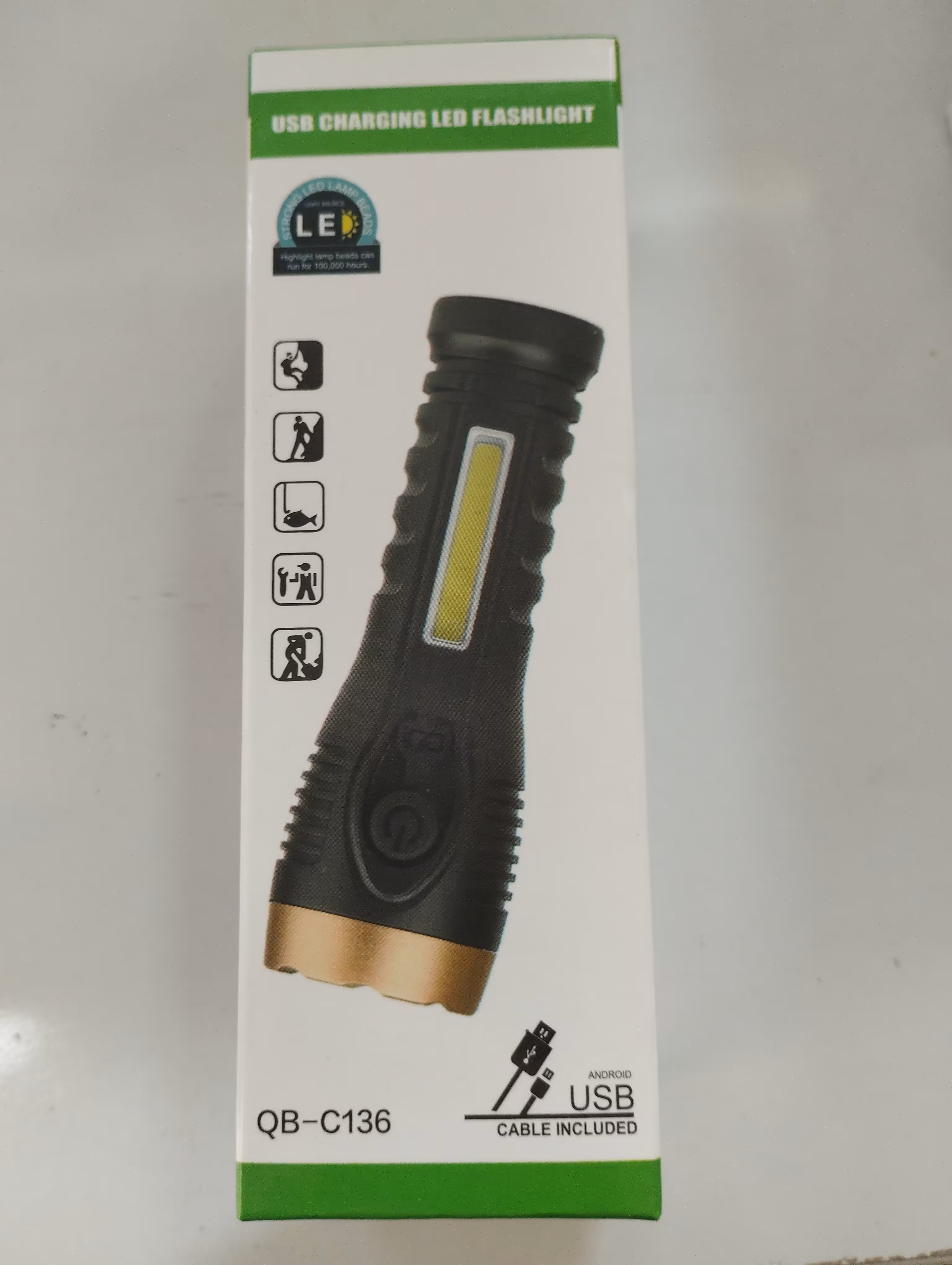 چراغ قوه QB-C136