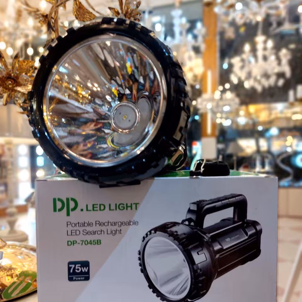 چراغ قوه  پر نور