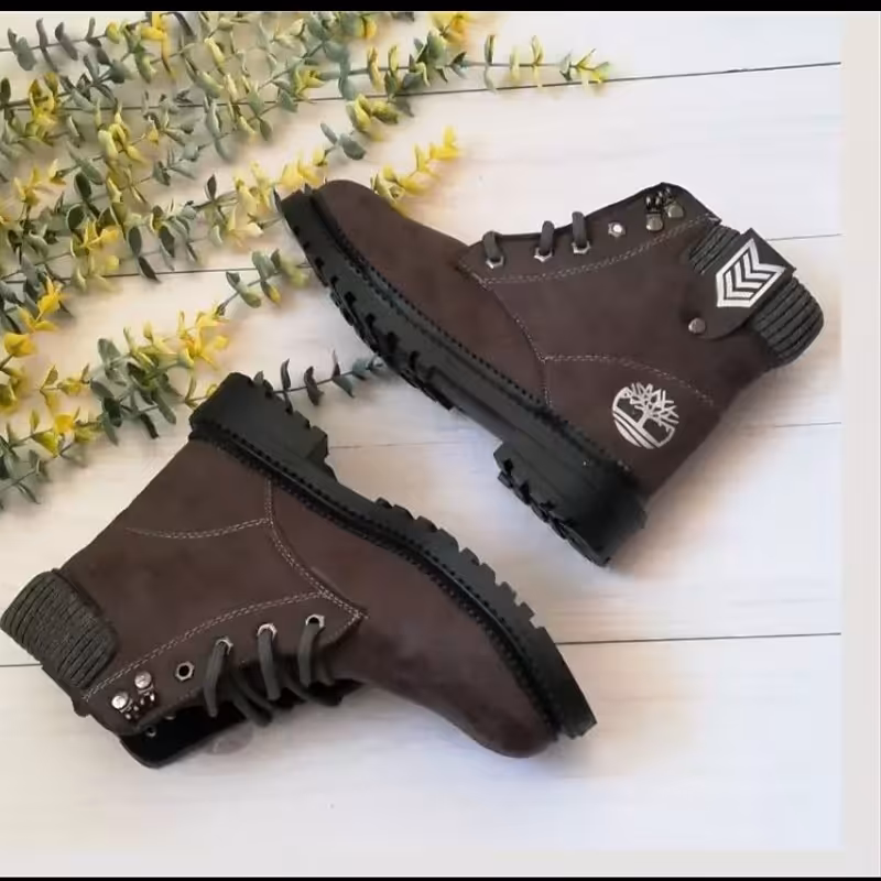 نیم بوت زنانه تیمبرلند  نیمبوت تیمبرلند نیمبوت سوییت نیم بوت جدید جنس سوپر سوییت زیره پلیمر ارسال رایگان