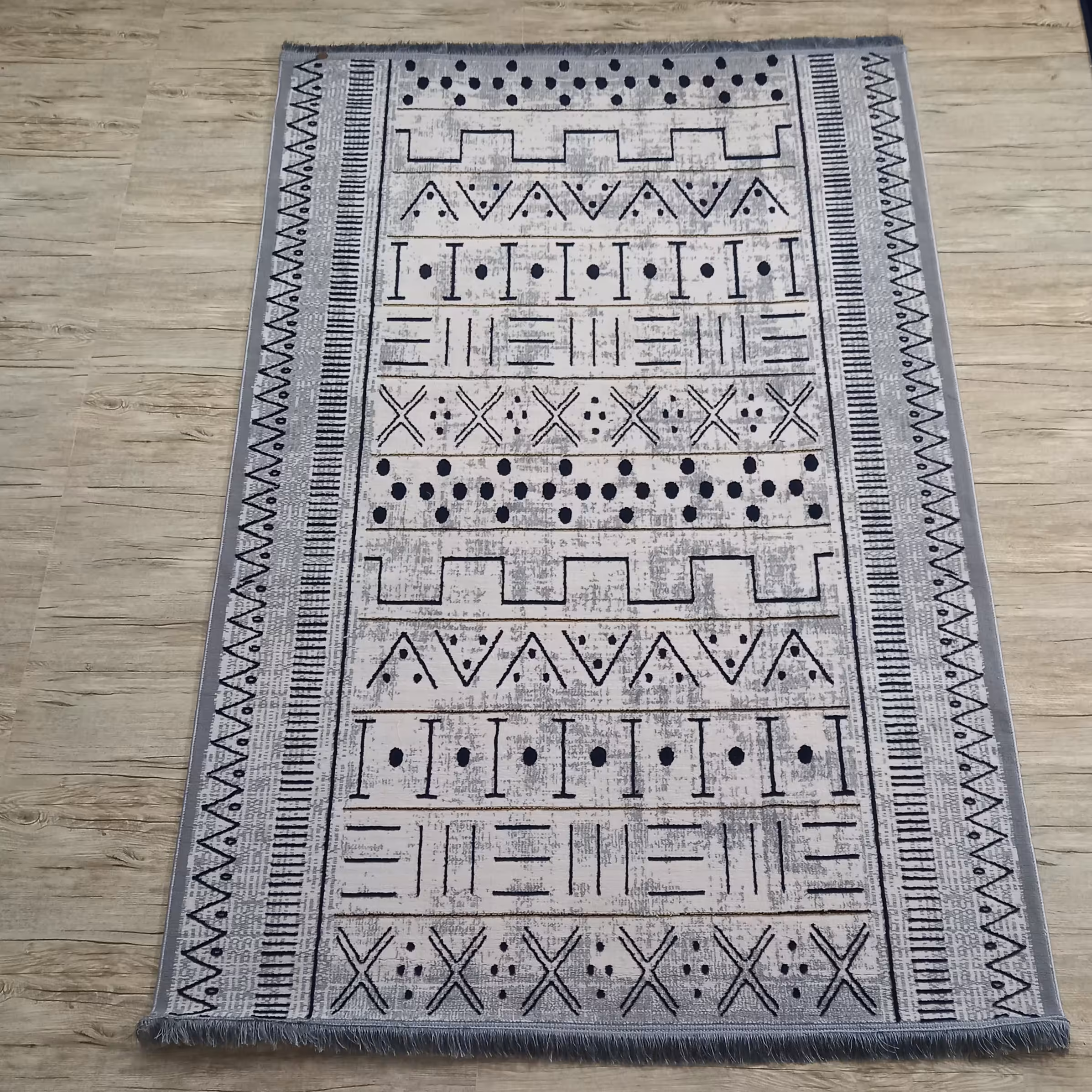 فرش4 متری 700 شانه گل برجسته وینتیج ترک پس کرایه