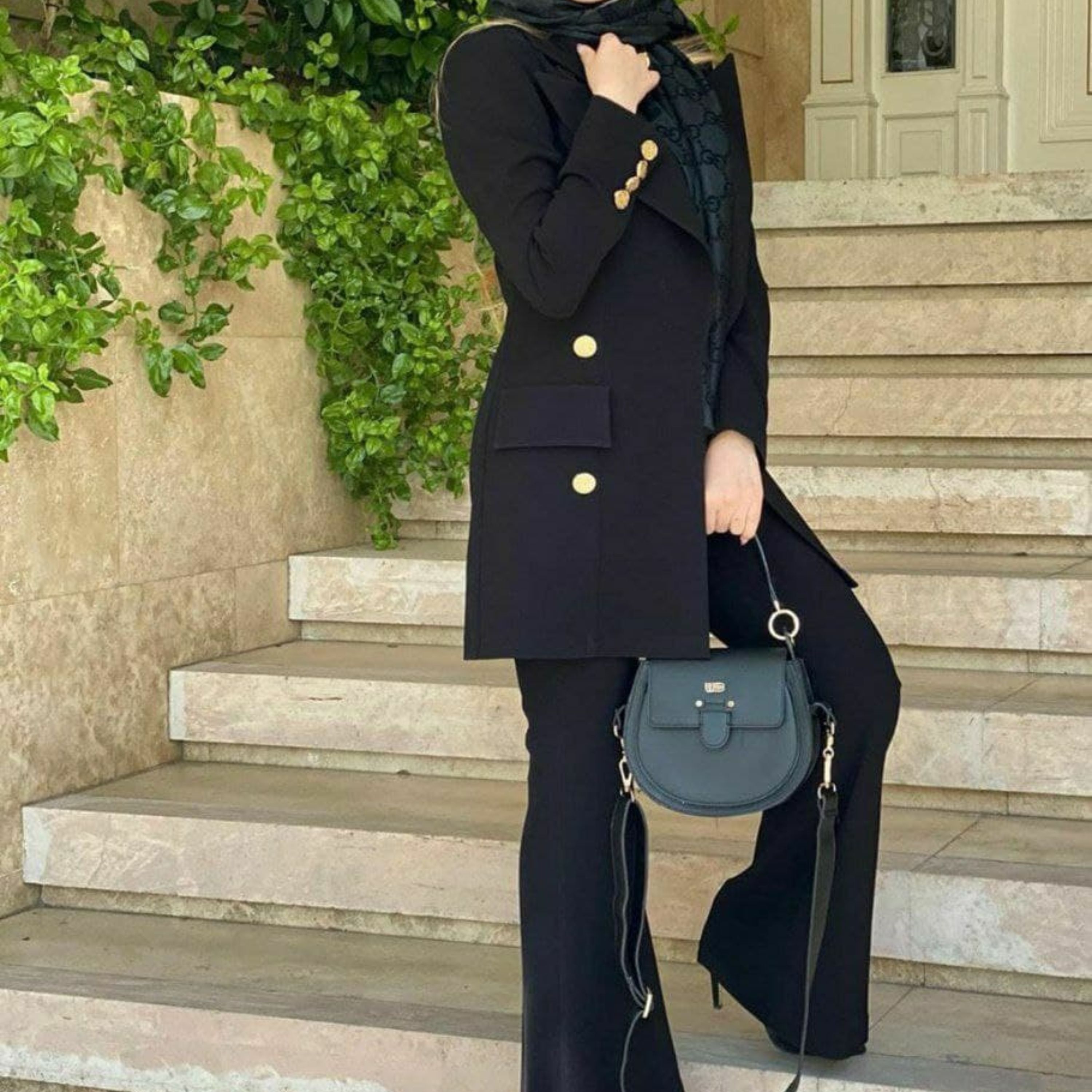مانتو شلوار کرپ اسکاچی جلو کار لایی پرشین میخوره