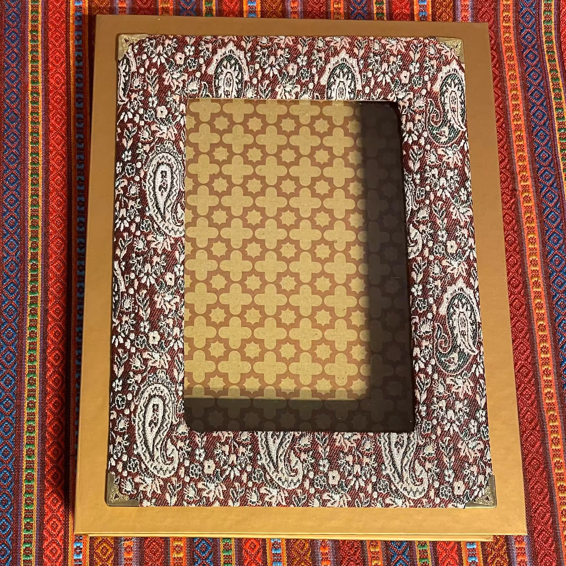 جعبه خشکبار و کادویی