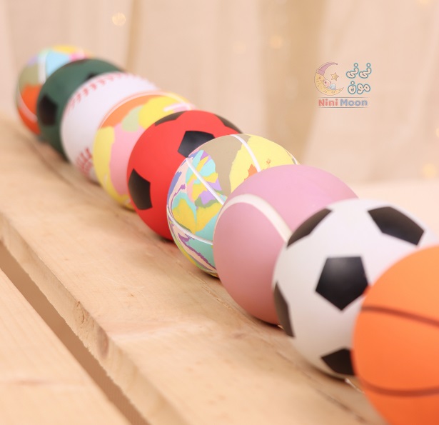 توپ کوچک رنگی