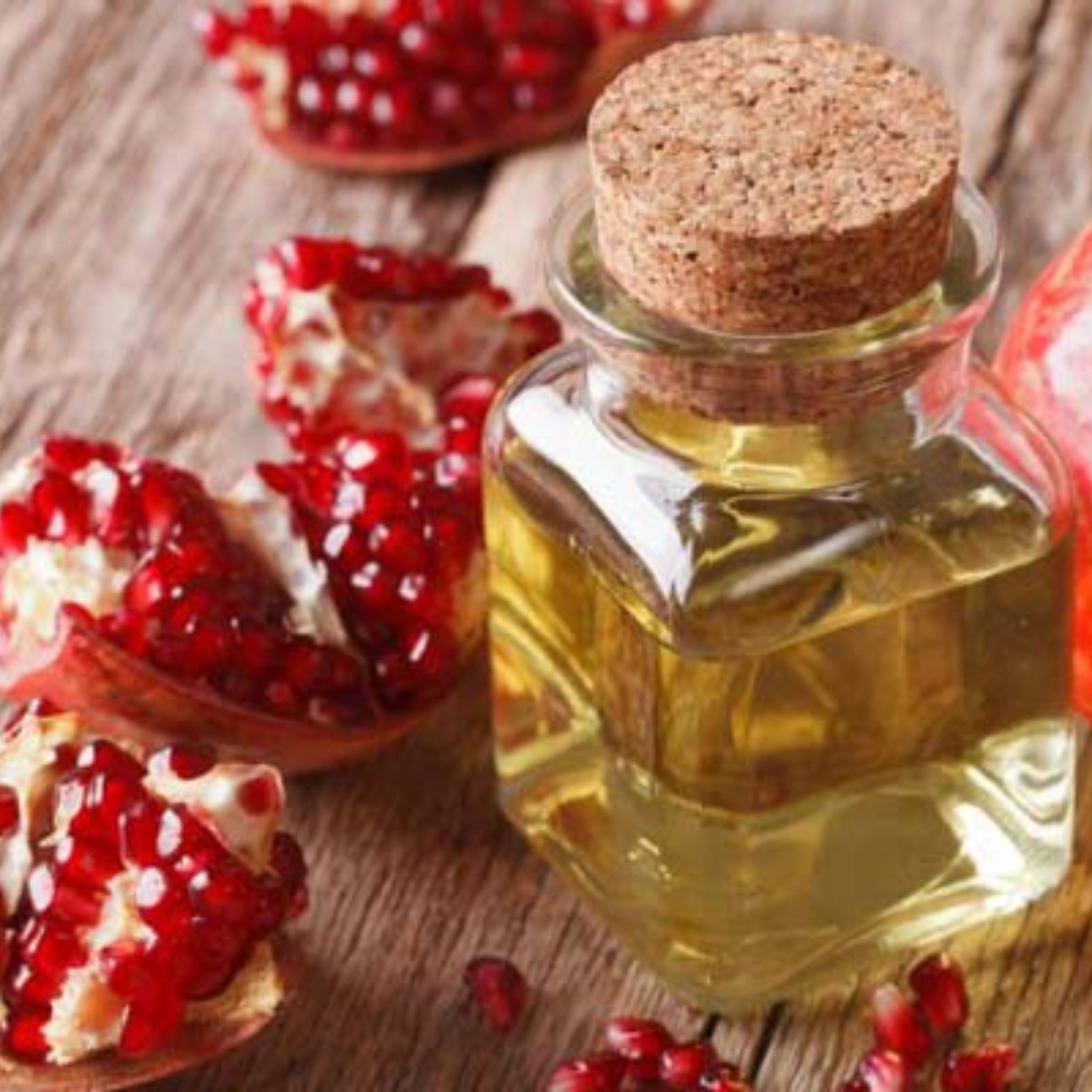 روغن هسته انار اصل 50 سی.سی