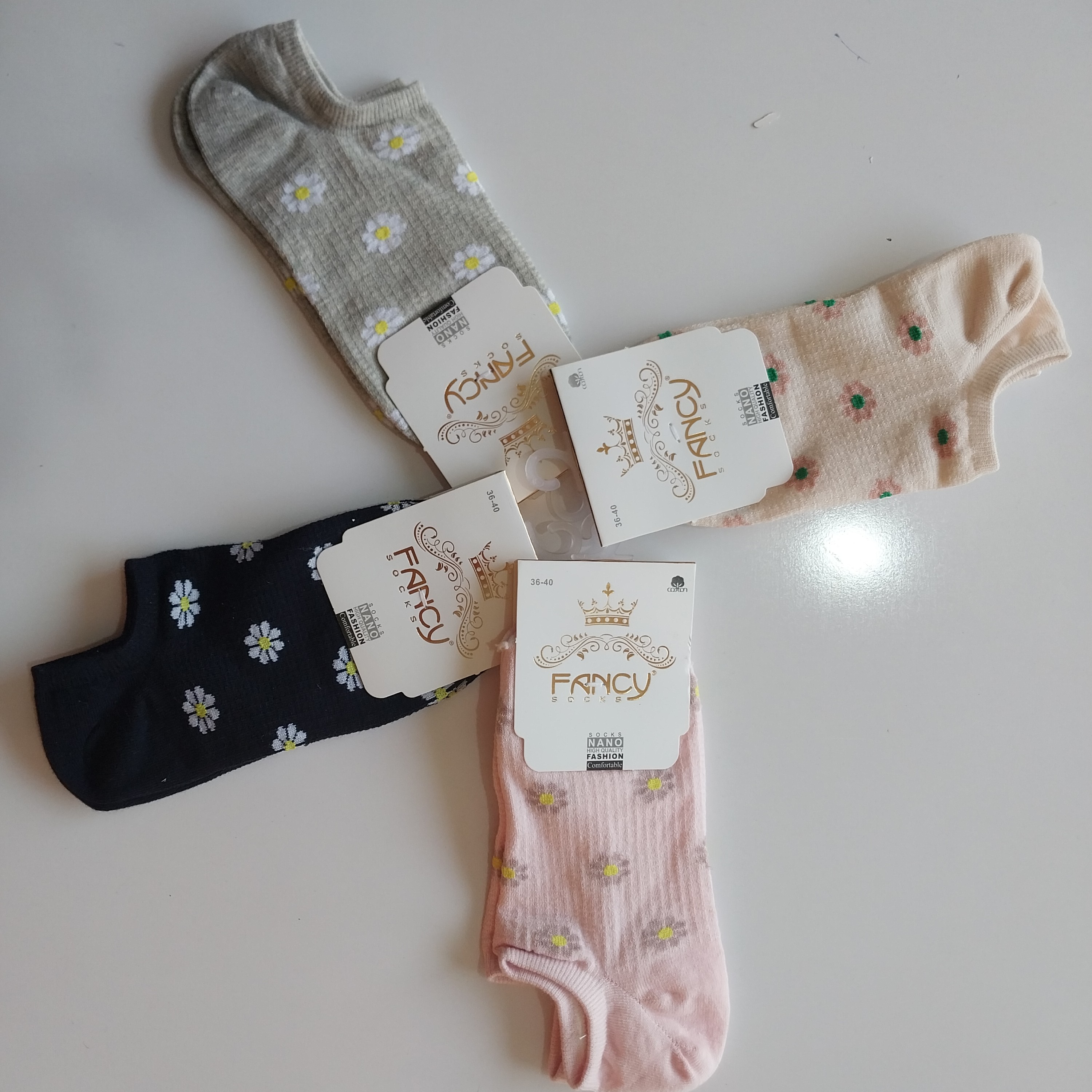 جوراب مچی طرحدار گلدار