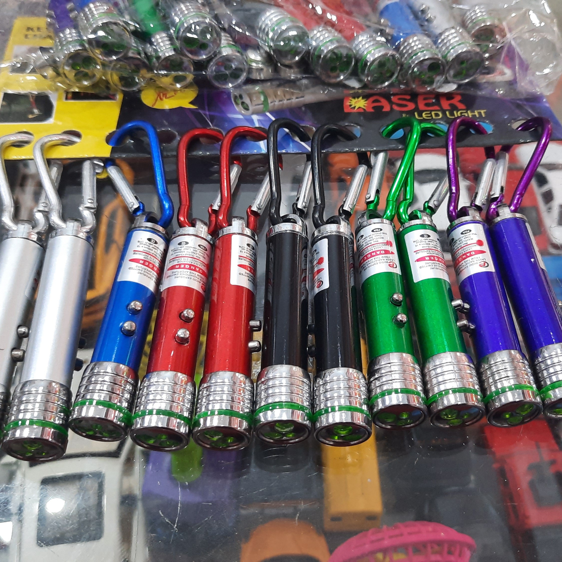 لیزر کوچک 3 کاره فلزی اصلی به سرش توجه بفرمایید