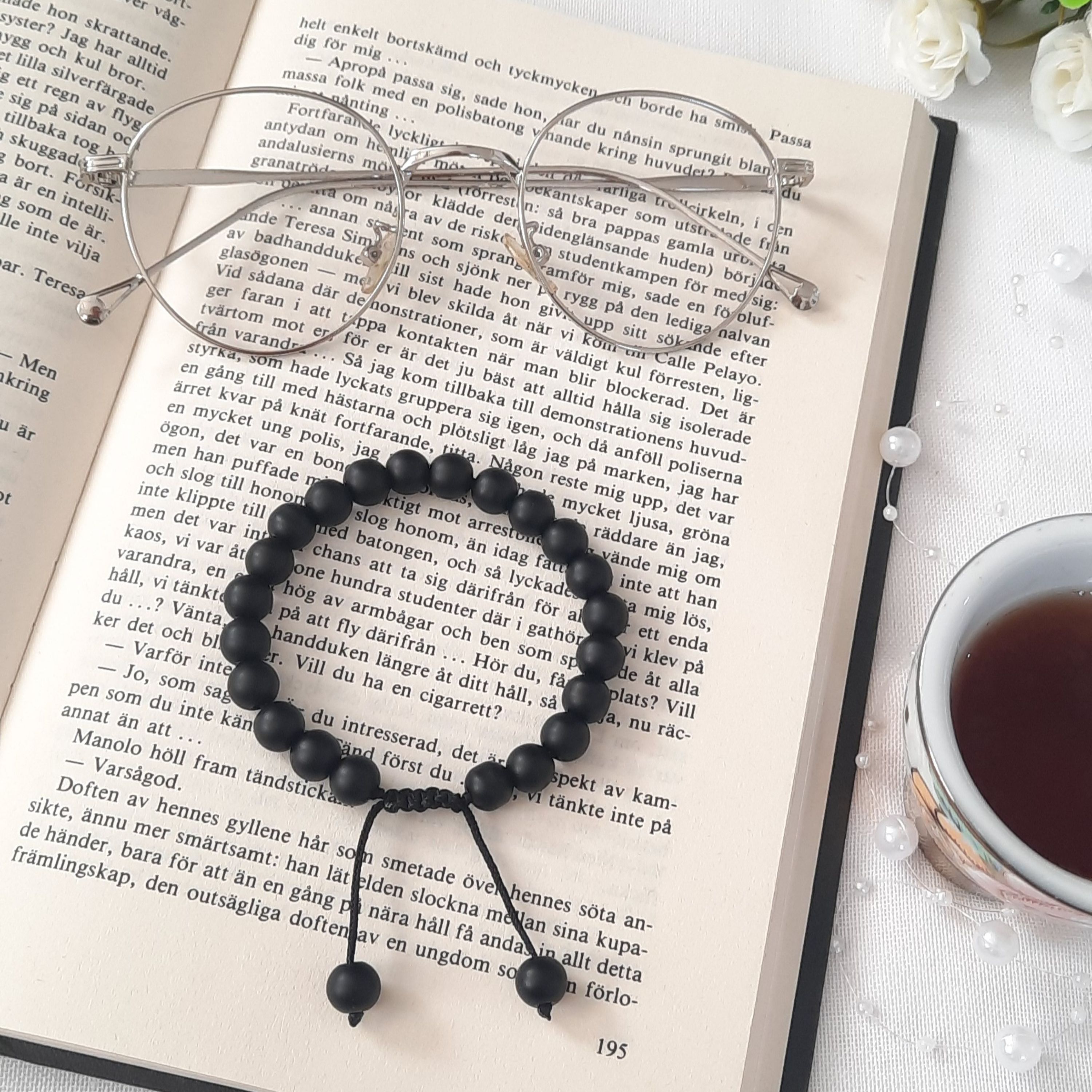 دستبند اونیکس مشکی مات با بند قابل تنظیم