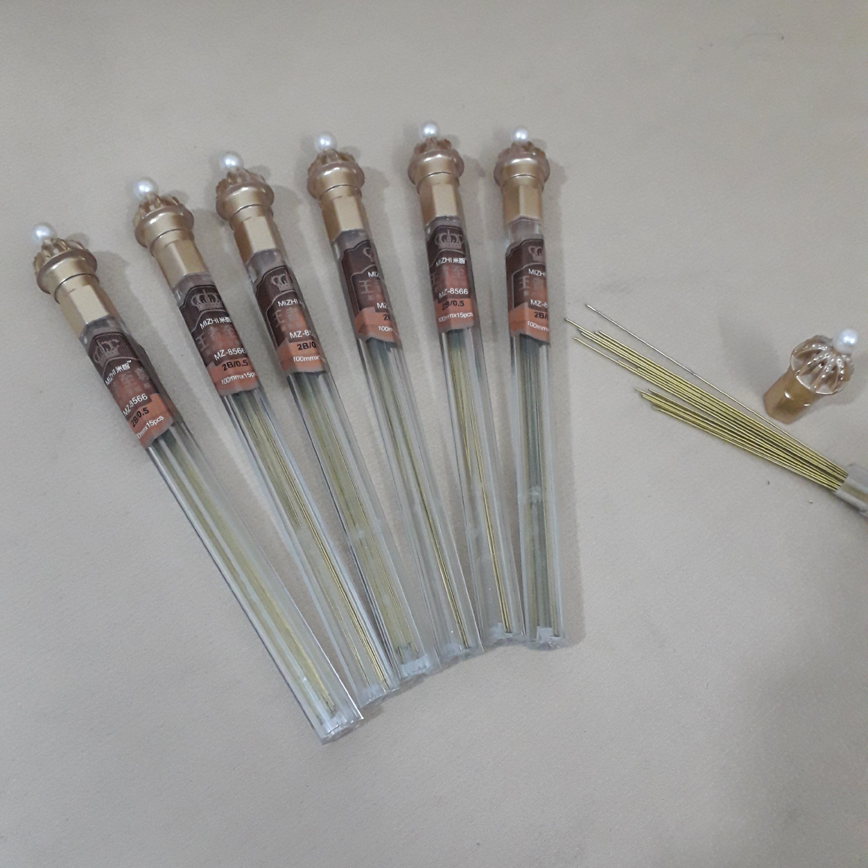 (نوک مداد نوکی 0/5 رنگی )
         ♡رنگ طلایی♡