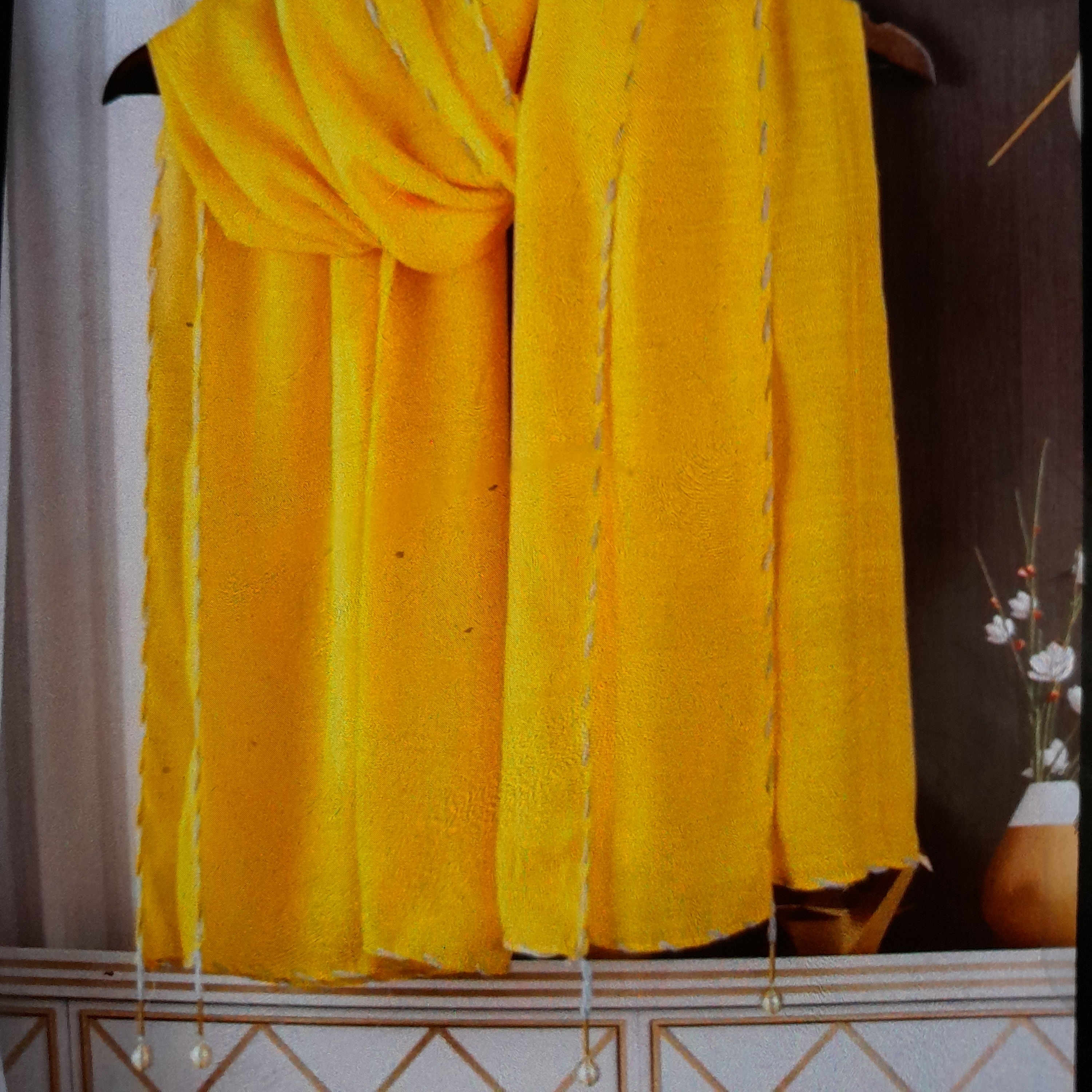 شال نخی دور بخیه مروارید دار  کیفیت اعلا 