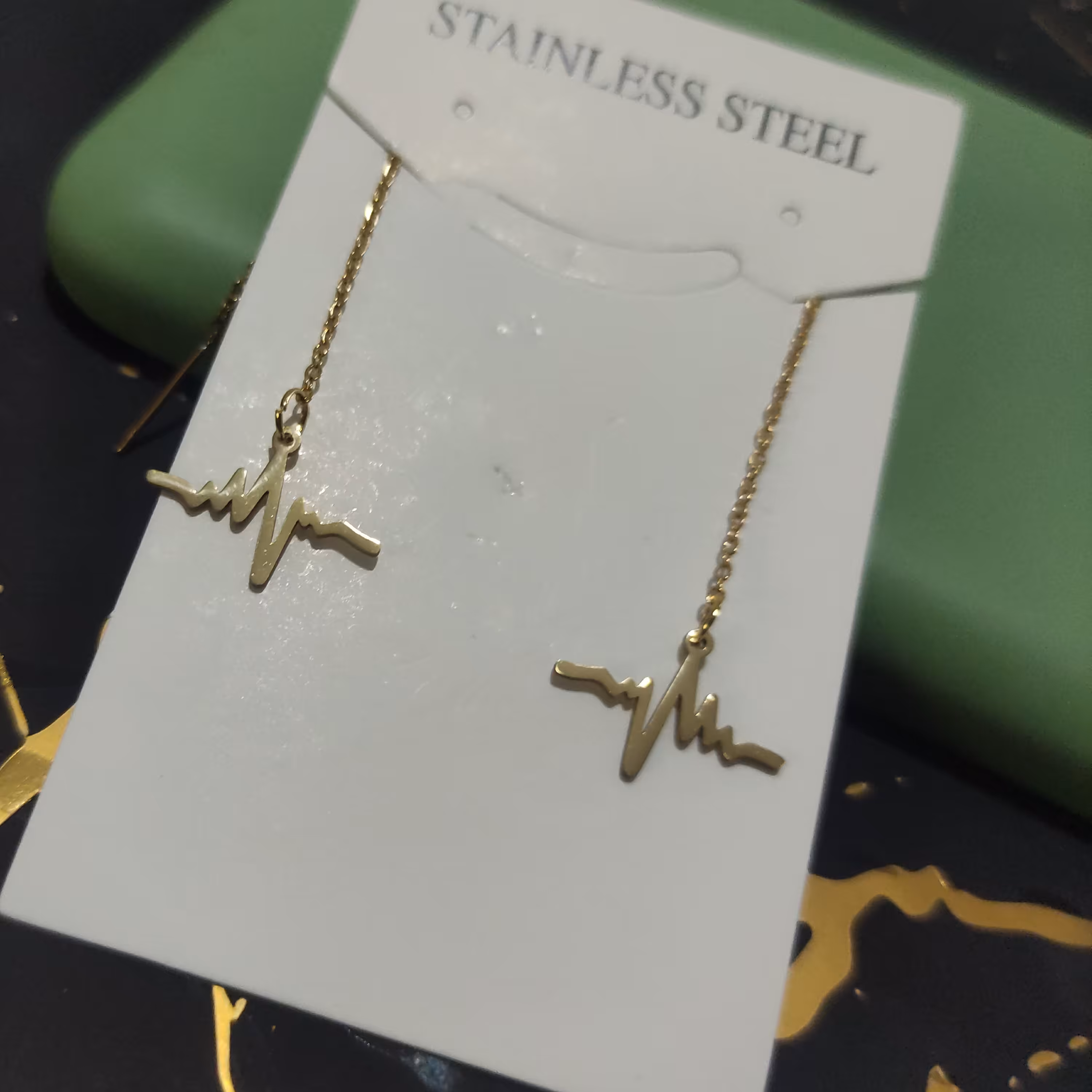 گوشواره بخیه استیل رنگ ثابت طرح ضربان قلب