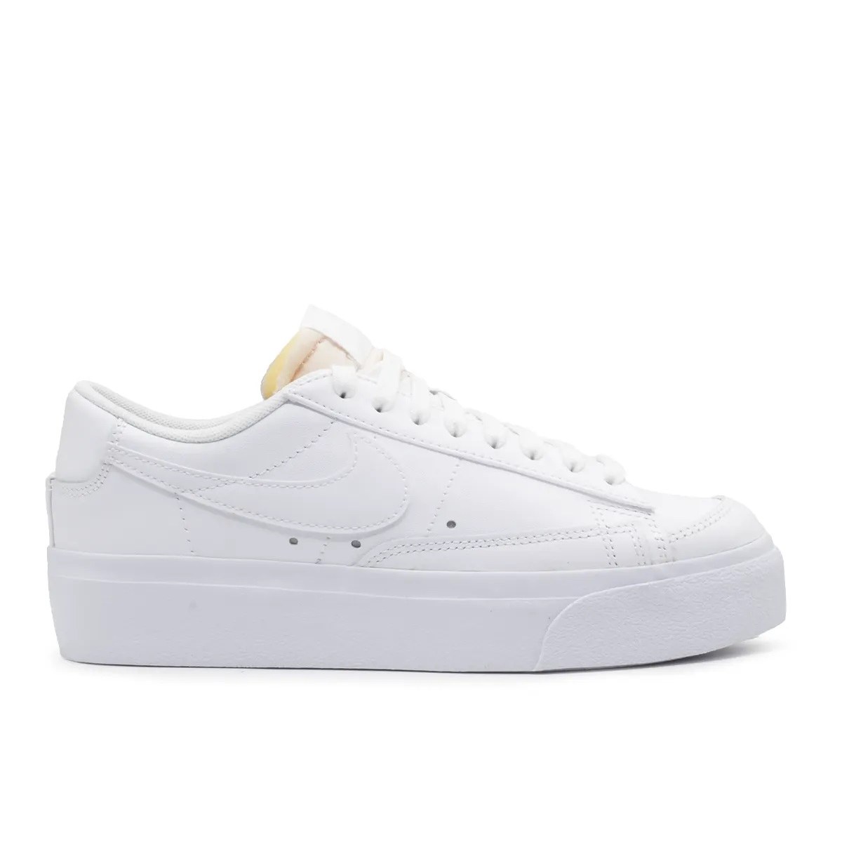 کفش زنانه نایکی مدل W BLAZER LOW PLATFORM DJ0292-100فاذئعاغ