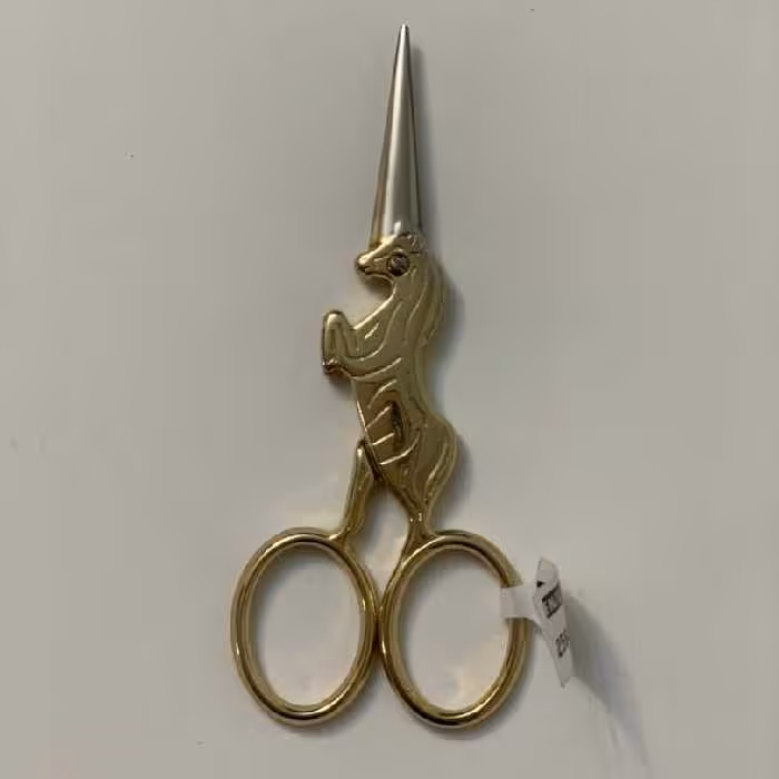 قیچی گلدوزی انزو طرح اسب تک شاخ