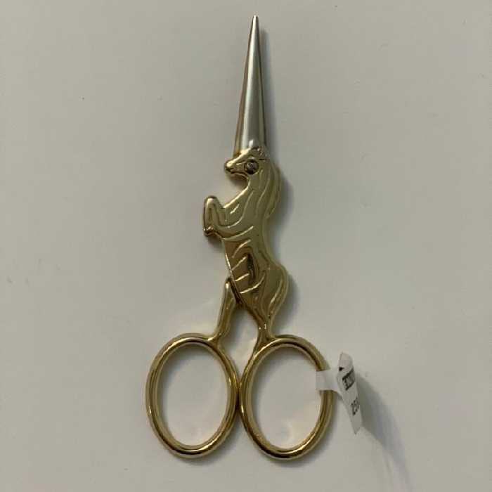 قیچی گلدوزی انزو طرح اسب تک شاخ