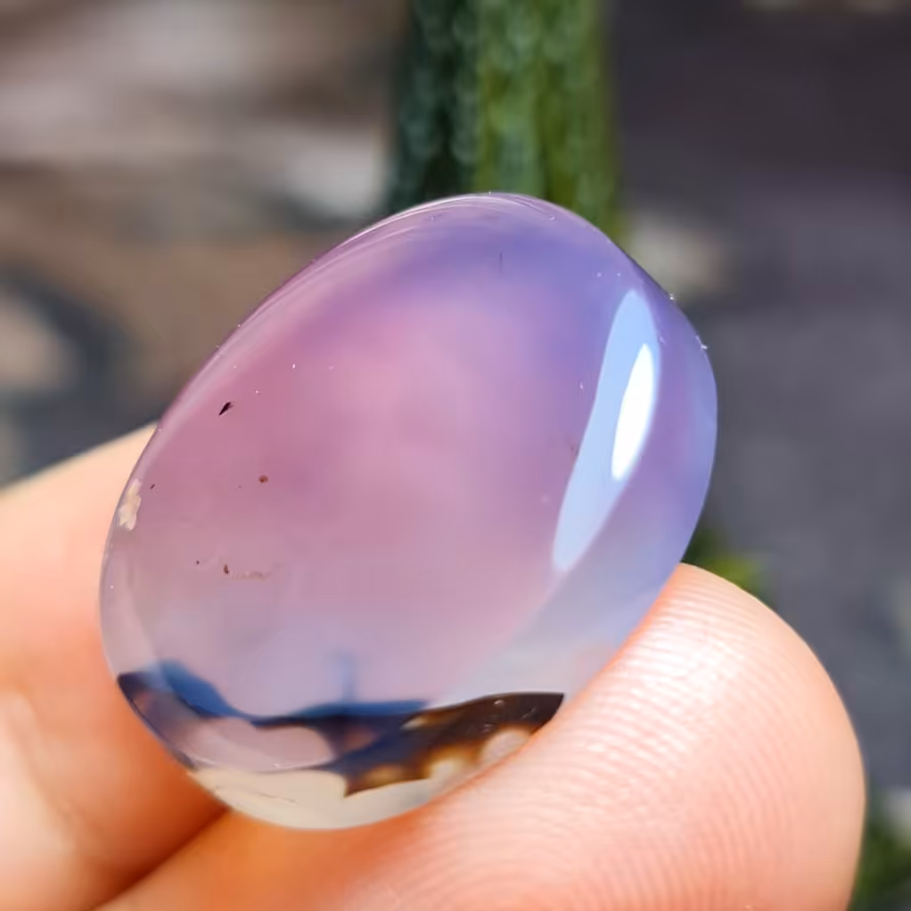 نگین فوق العاده زیبای سنگ صد درصد طبیعی عقیق سوسنی خاص اصل خراسانی
کد 26361