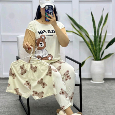 سه تیکه تیشرت وشلوار طرح دار راحتی