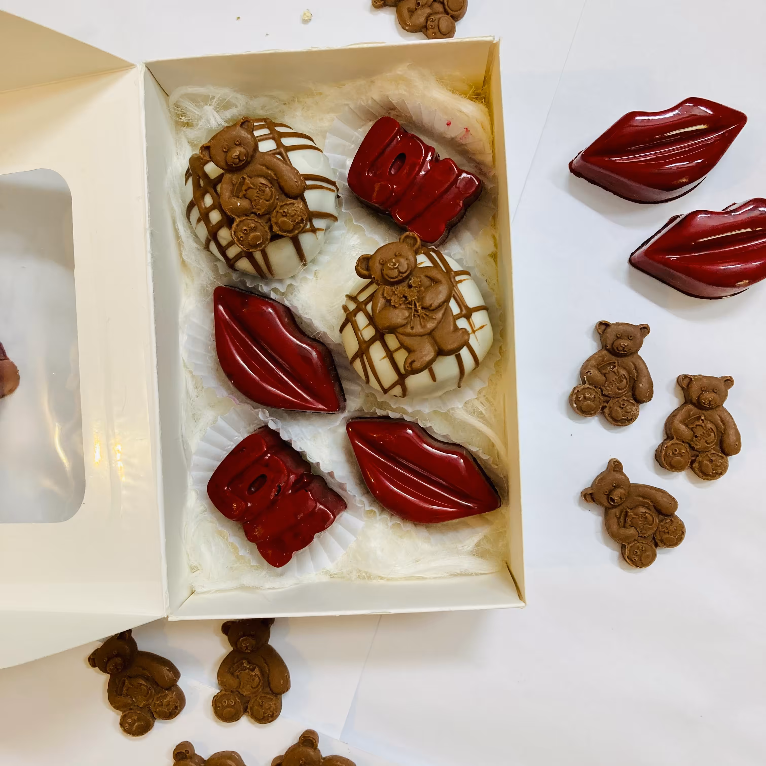 پک شکلات ولنتاین با طرح خاص و طعم بی نظیر 