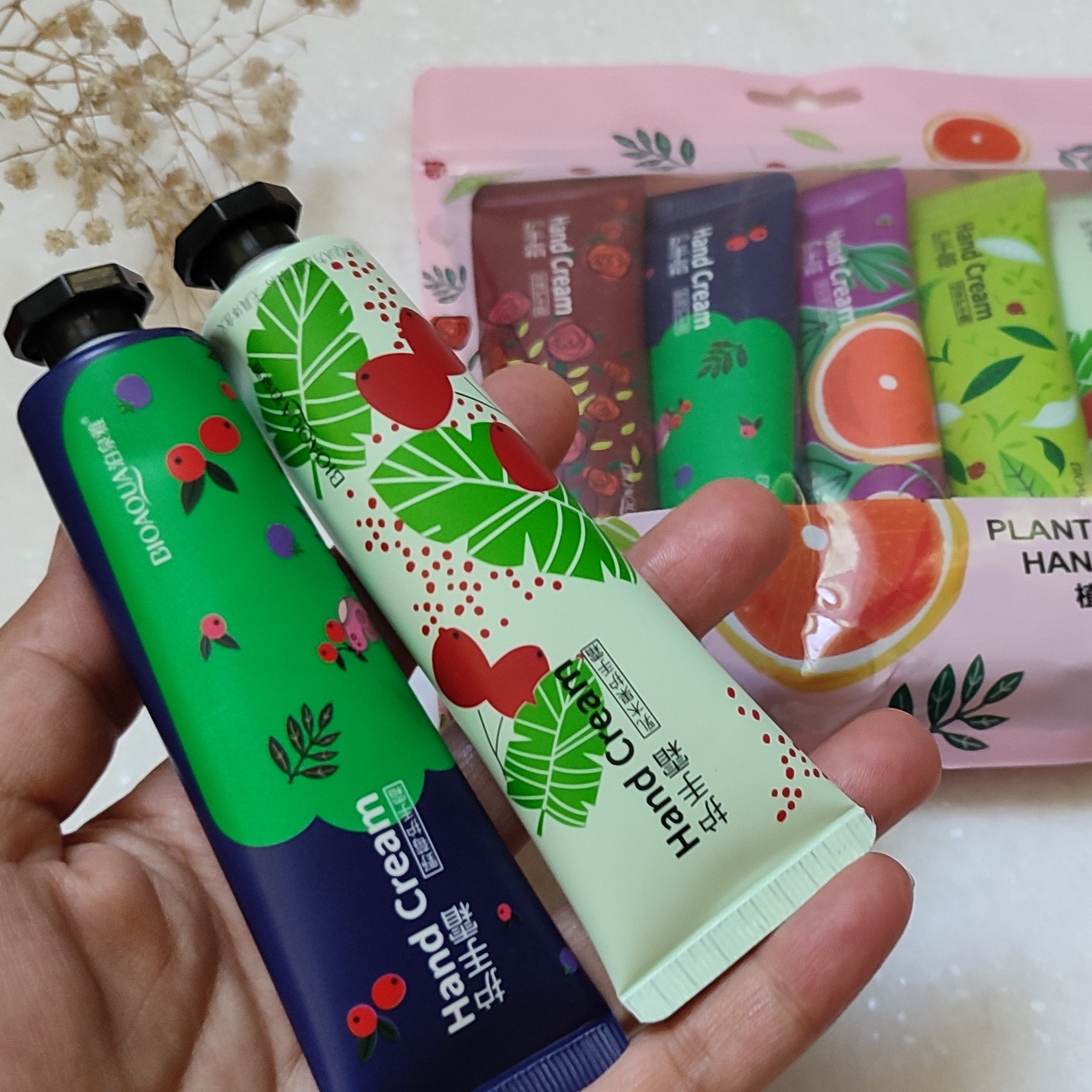 کرم  میوه ای