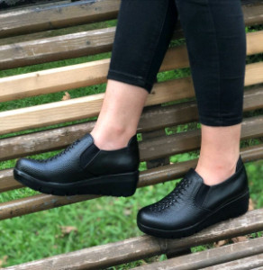 کفش اسپرت کلاسیک