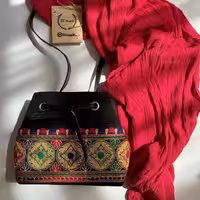 کیف دوشی زنانه زرگل 3 مخمل کبریتی مشکی