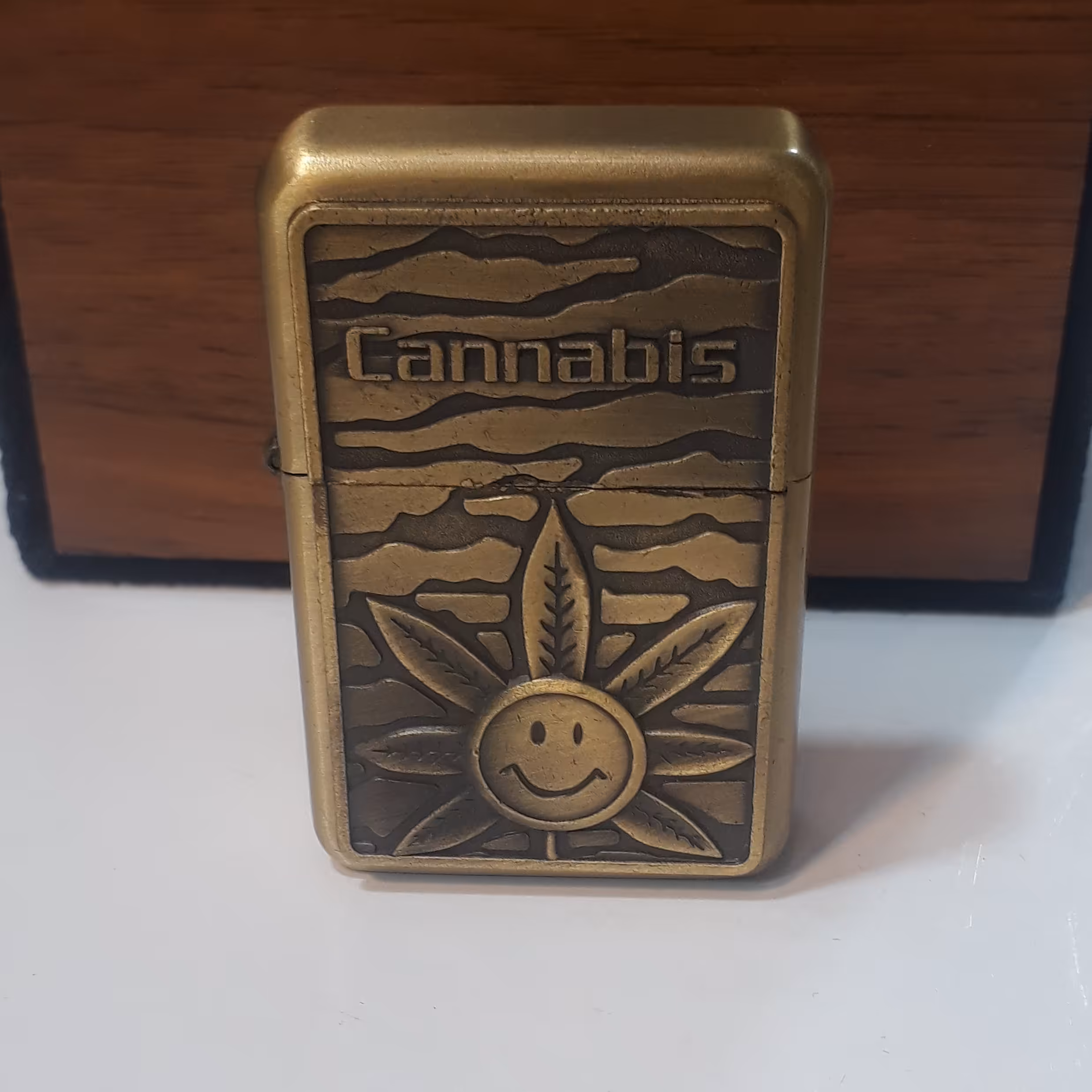 فندک زیپو طرح گل آفتابگردون