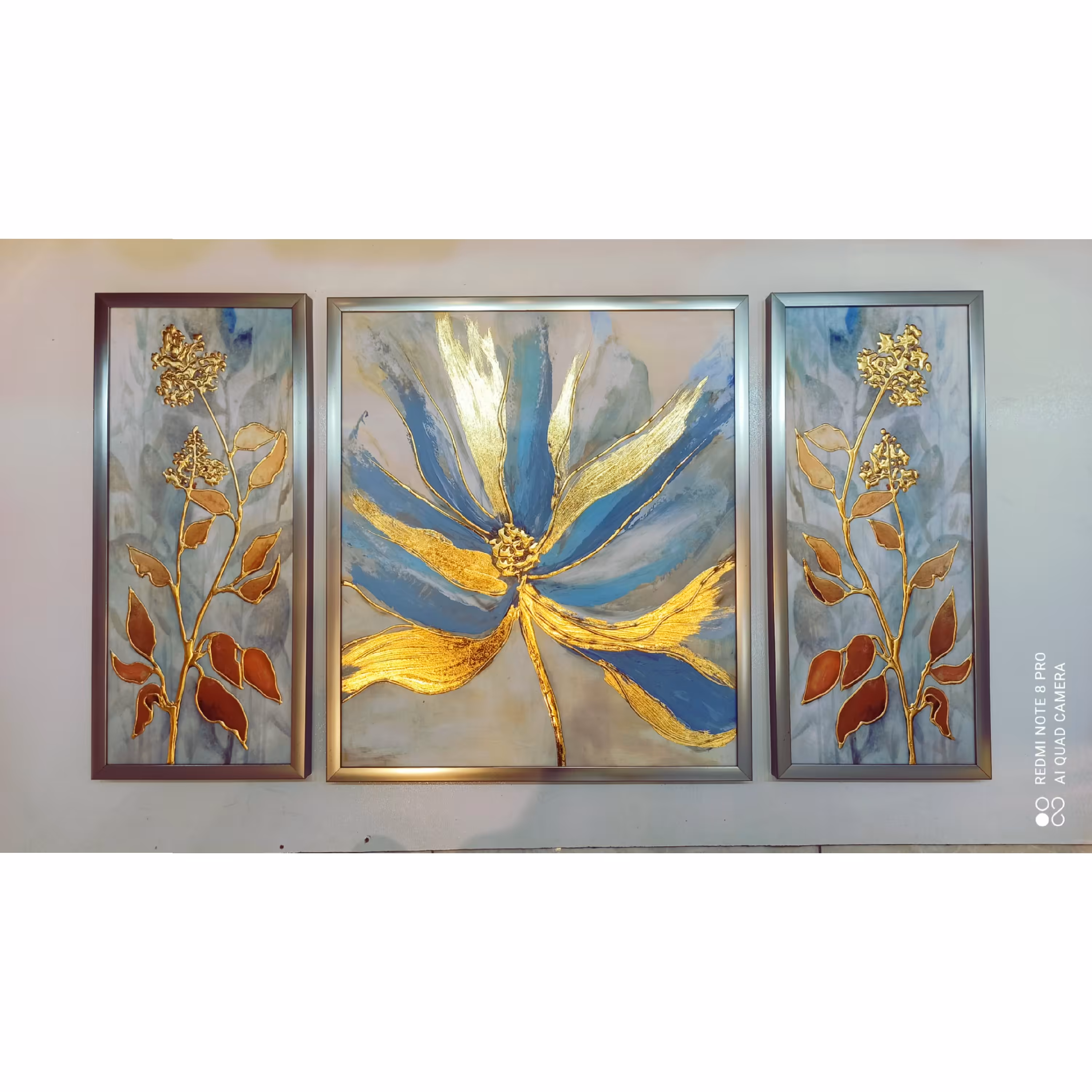 تابلو دکوراتیو؛کد15؛سه تیکه ؛برجسته کارشده باورق طلا وورق نقره؛نقاشی شده روی زمینه چاپی