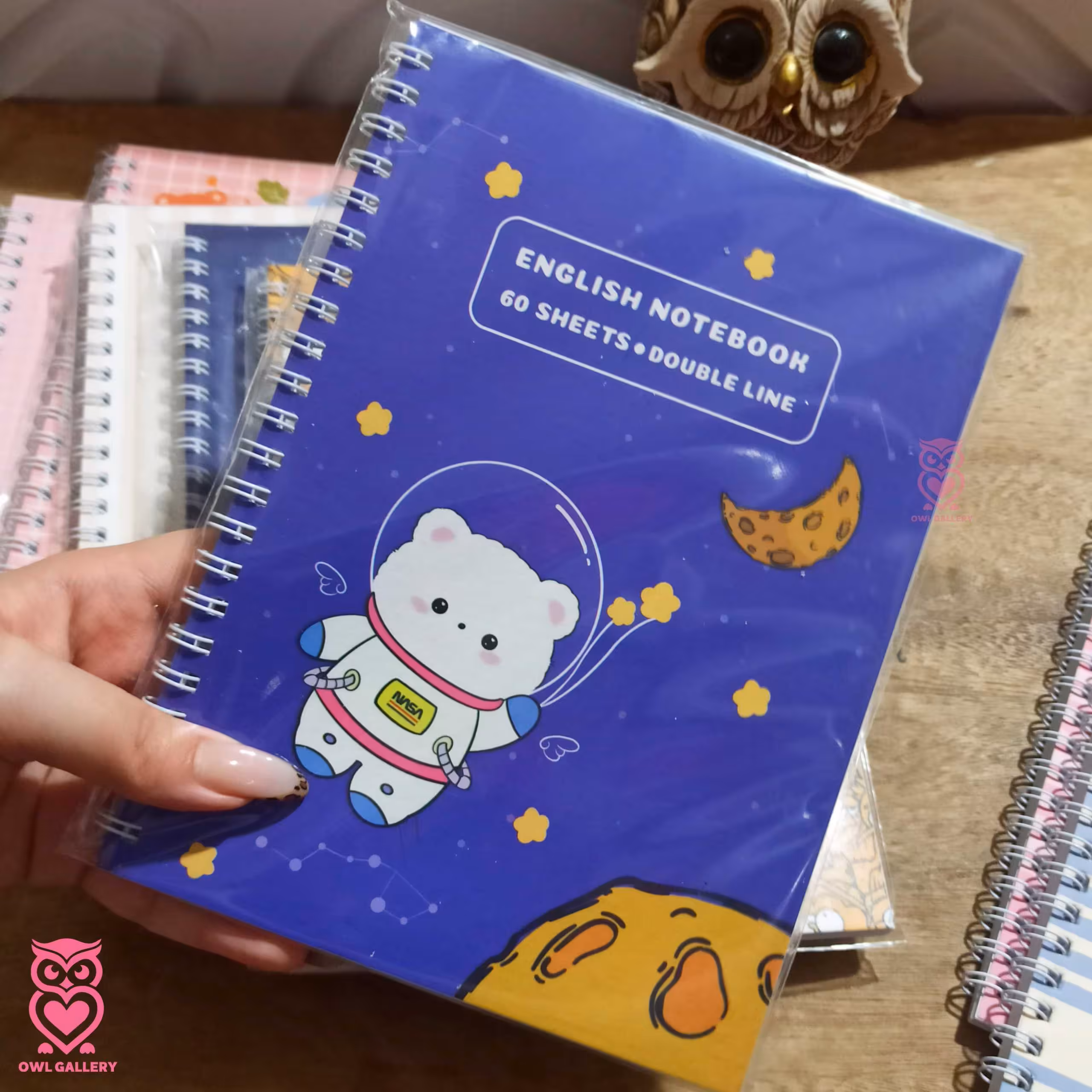 دفتر زبان دو خط طرح خرس فضانورد