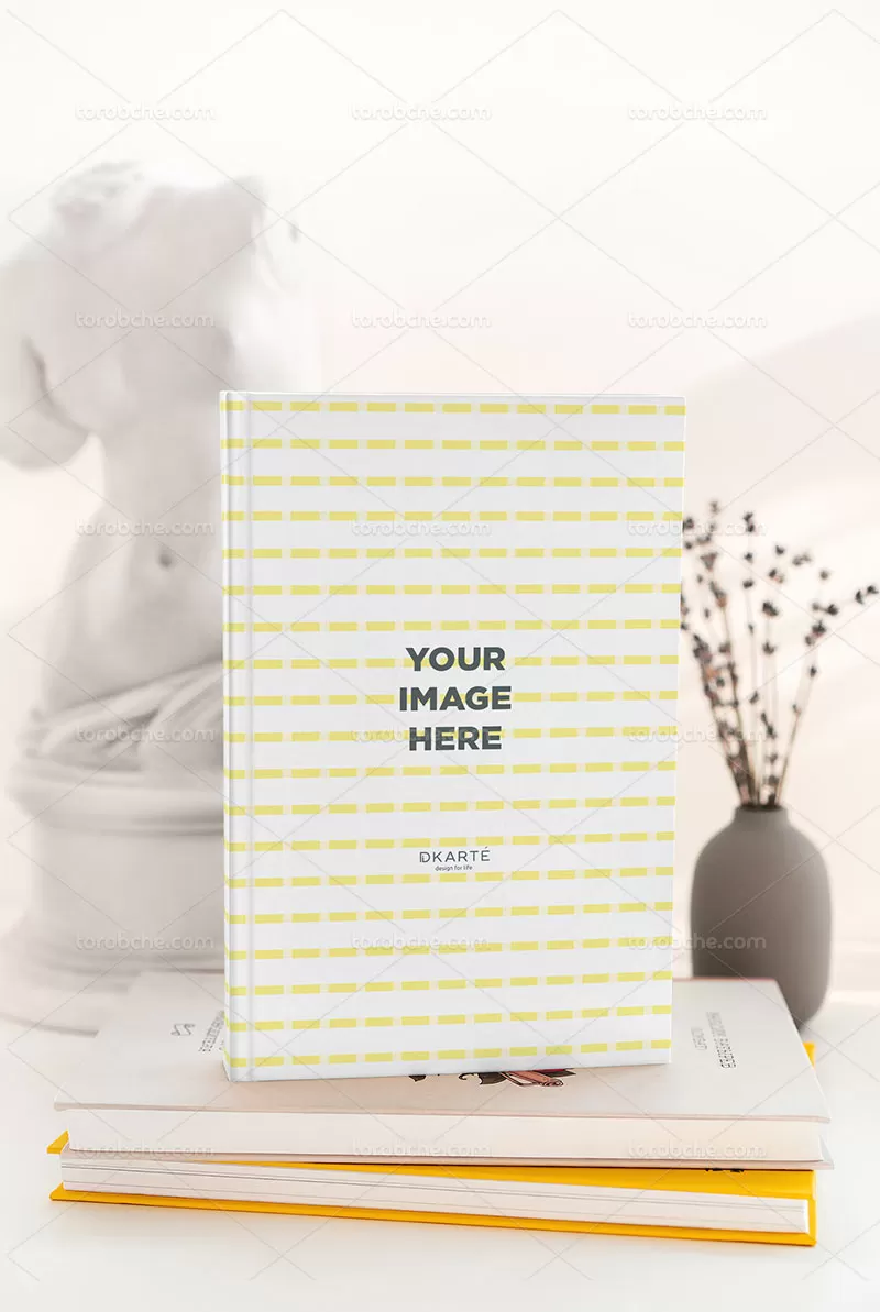 موکاپ لایه باز جلد کتاب از زاویه رو به رو | گرافیک با طعم تربچه