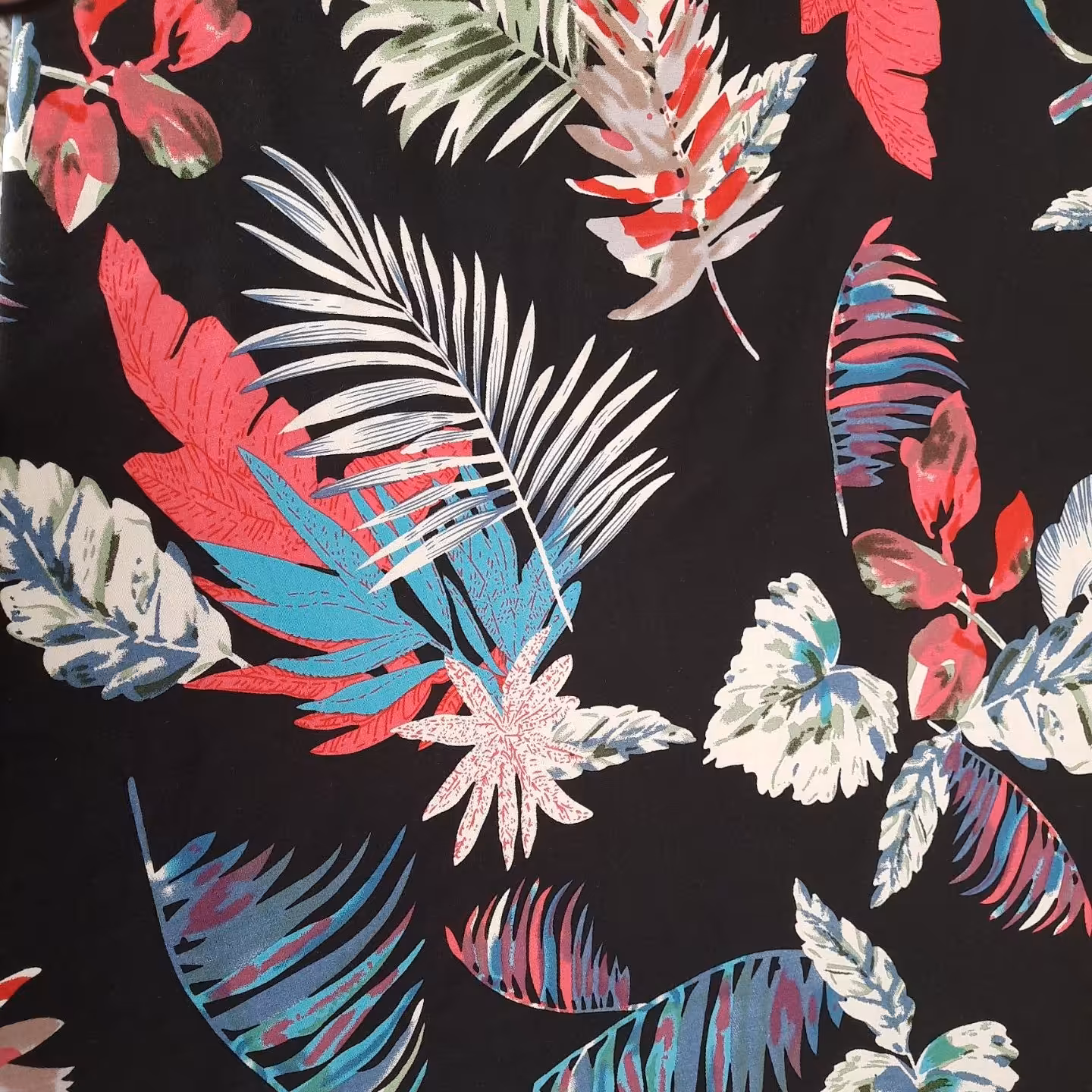 پارچه نخی خارجی خنک و تابستانی درجه 1دردوزندگی مهسا