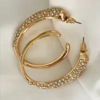 گوشواره زنانه تاش مدل حلقه پرنگین