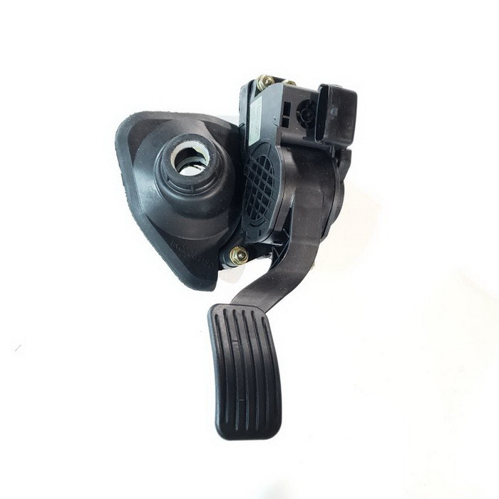 پدال گاز برقی کروز پلاس مناسب دنا(موتور EF7 ETC) کد CR39076102