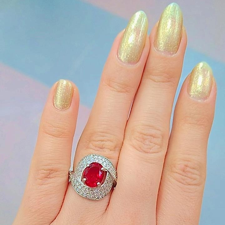انگشتر نقره زنانه نگین قرمز درشت عیار 925استاندارد بدون ریزش نگین ضد حساسیت