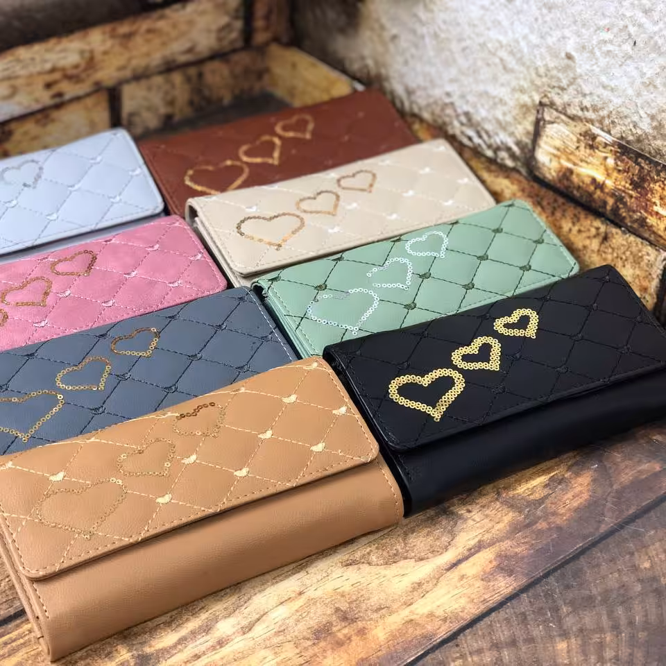 کیف پول سه لت سه قلب پولکی