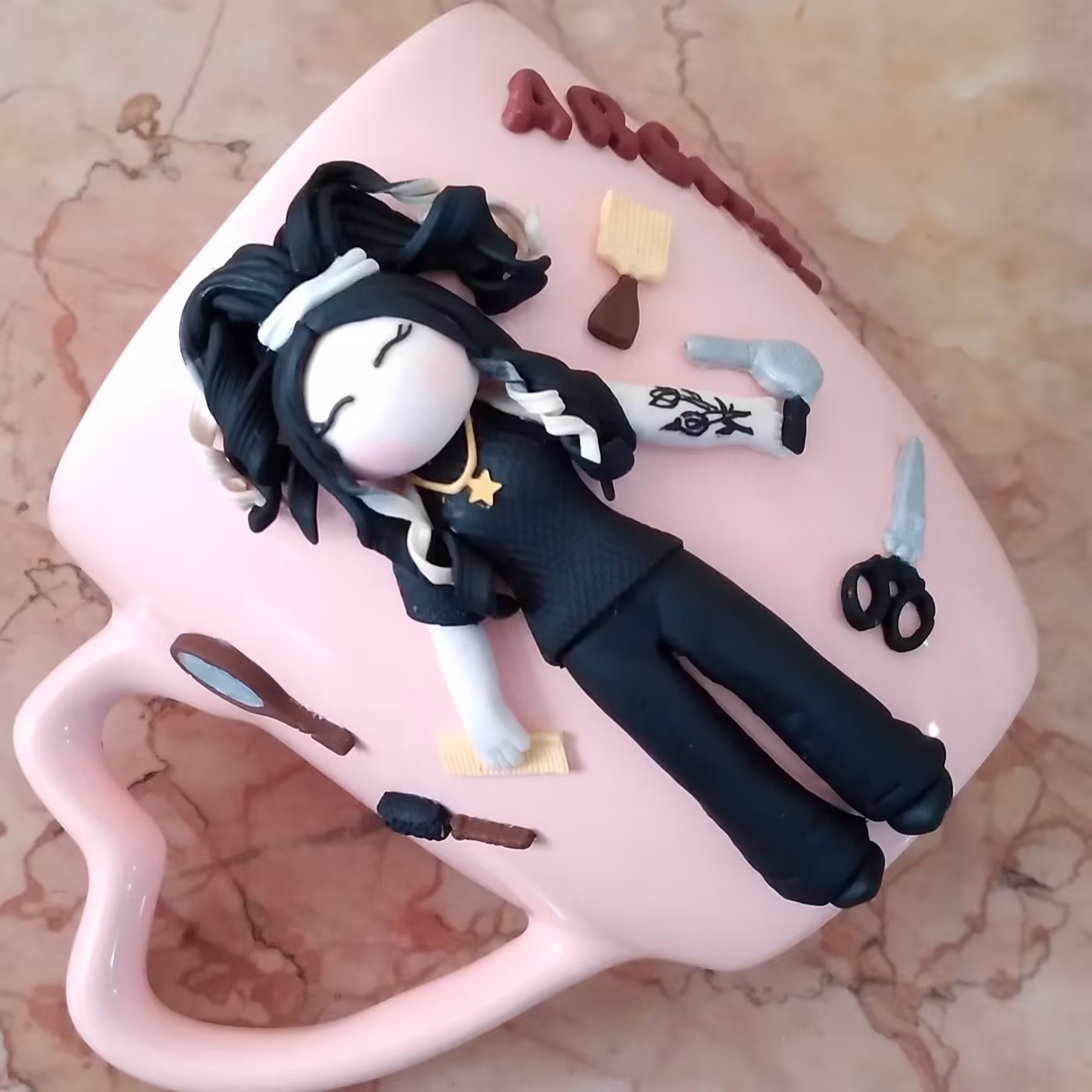 ماگ خانم ارایشگر 