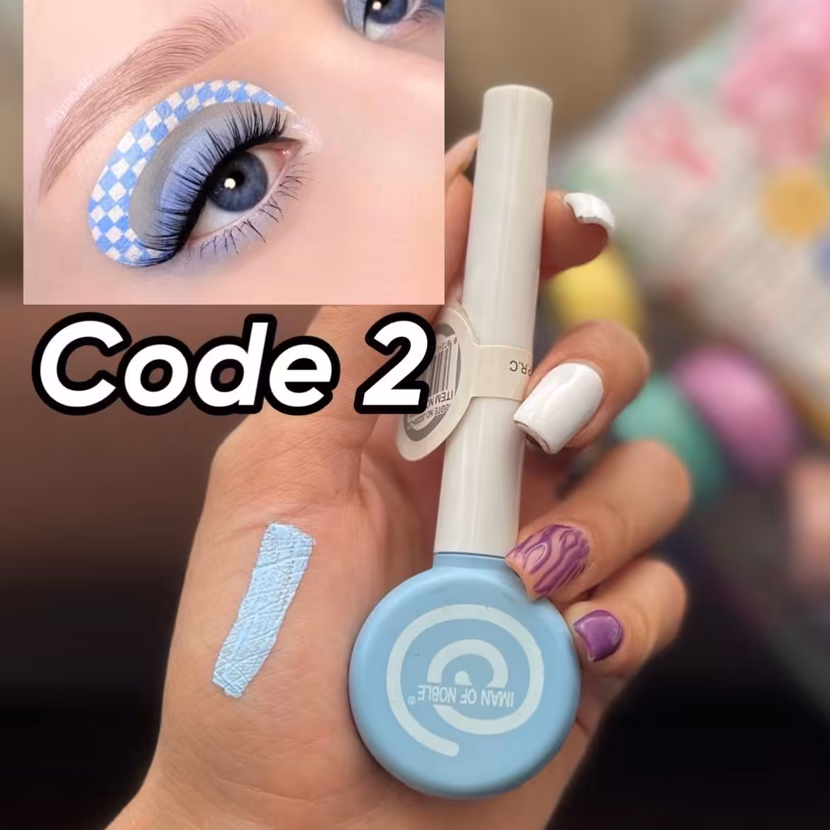 خط چشم آبنباتی رنگ آبی