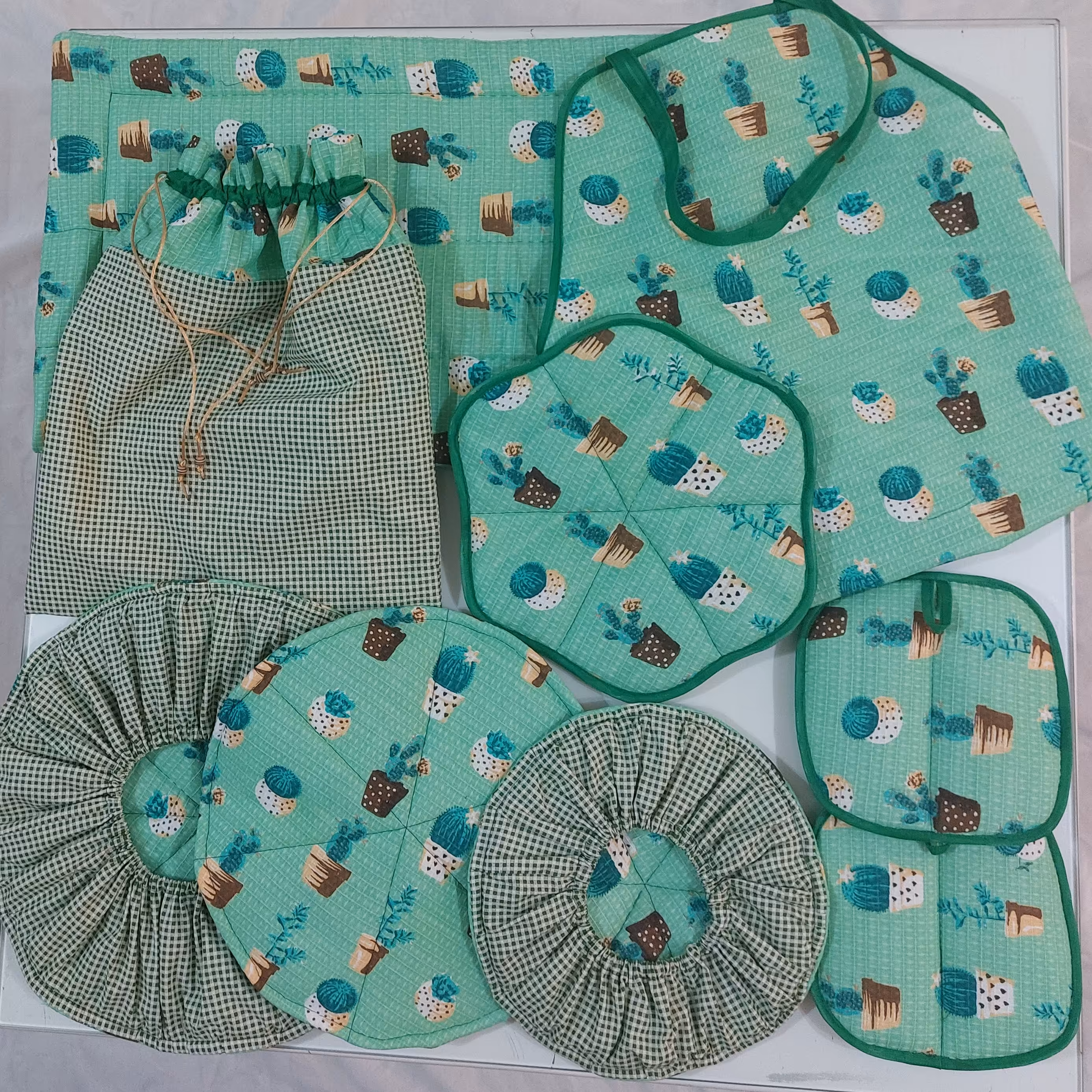 سرویس آشپرخانه 10 پارچه گل کاکتوس