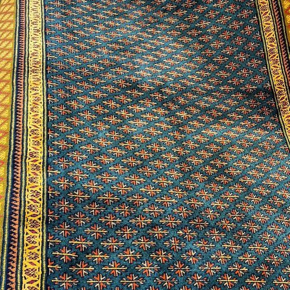 فرش دستباف حکیم
سایز 200در130 سانت وزن5000 گرم قابل عودت وتعویض تا7روز