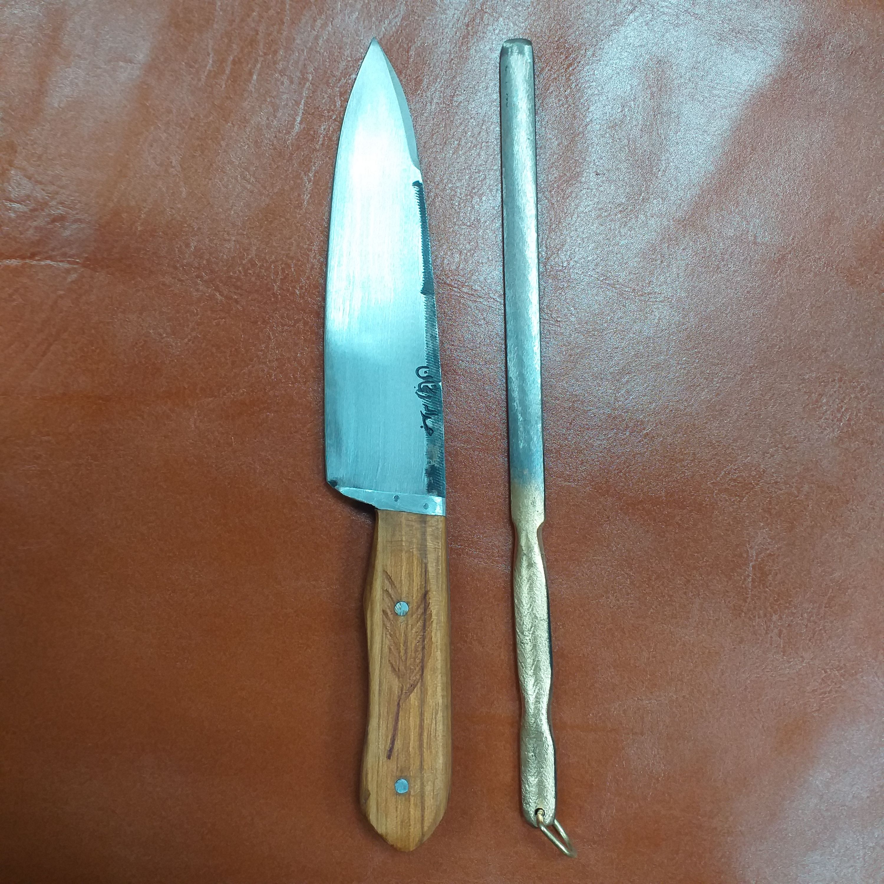 چاقوزنجان چاقو زنجان چاقو قصابی راسته ای دست ساز زنجان طول کل چاقو 30 سانت تیغه فنر ماشین فولاد آبدیده چاقو اصل زنجان