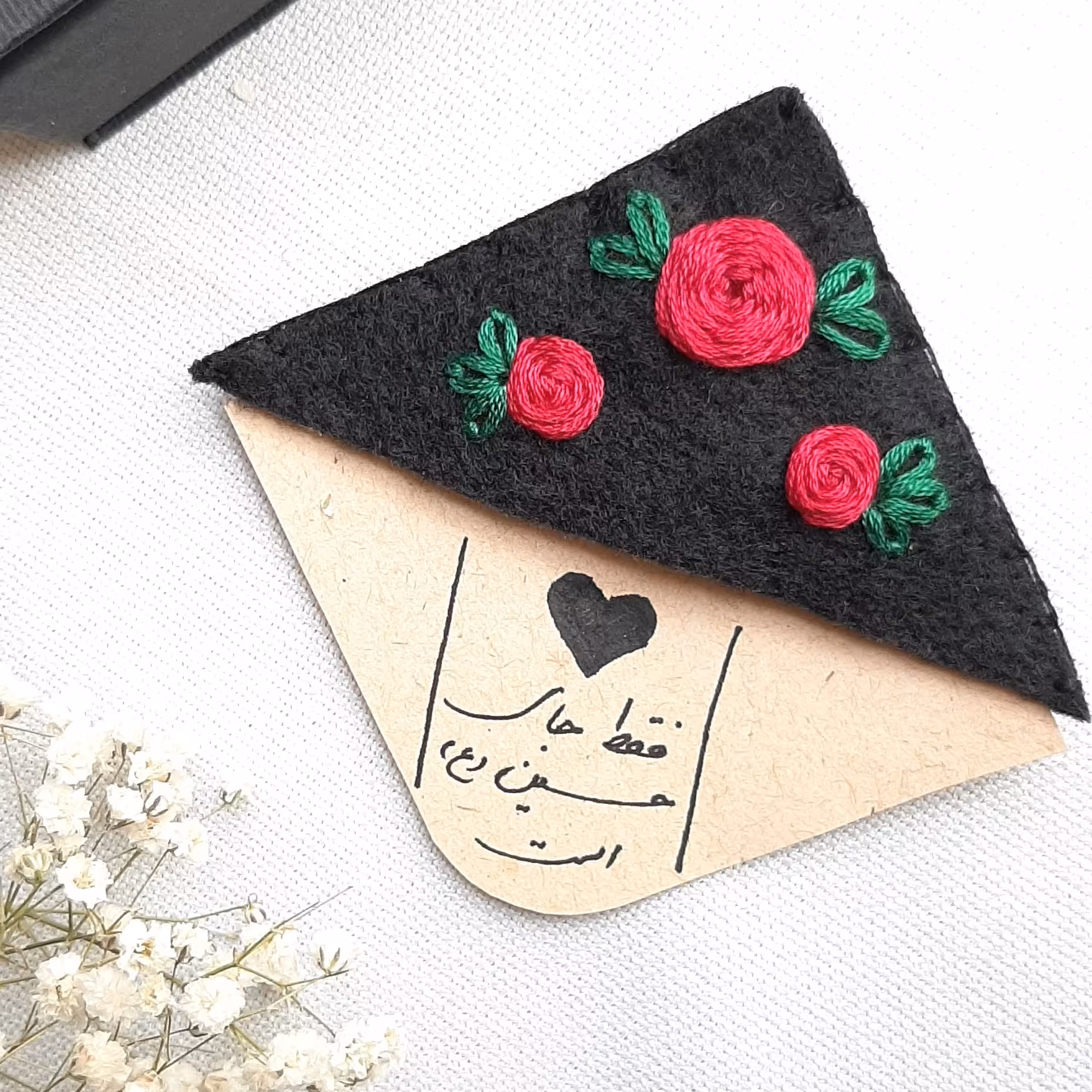 نشانگر کتاب نمدی، بوکمارک گوشه ای، رنگ مشکی، گیفت محرم