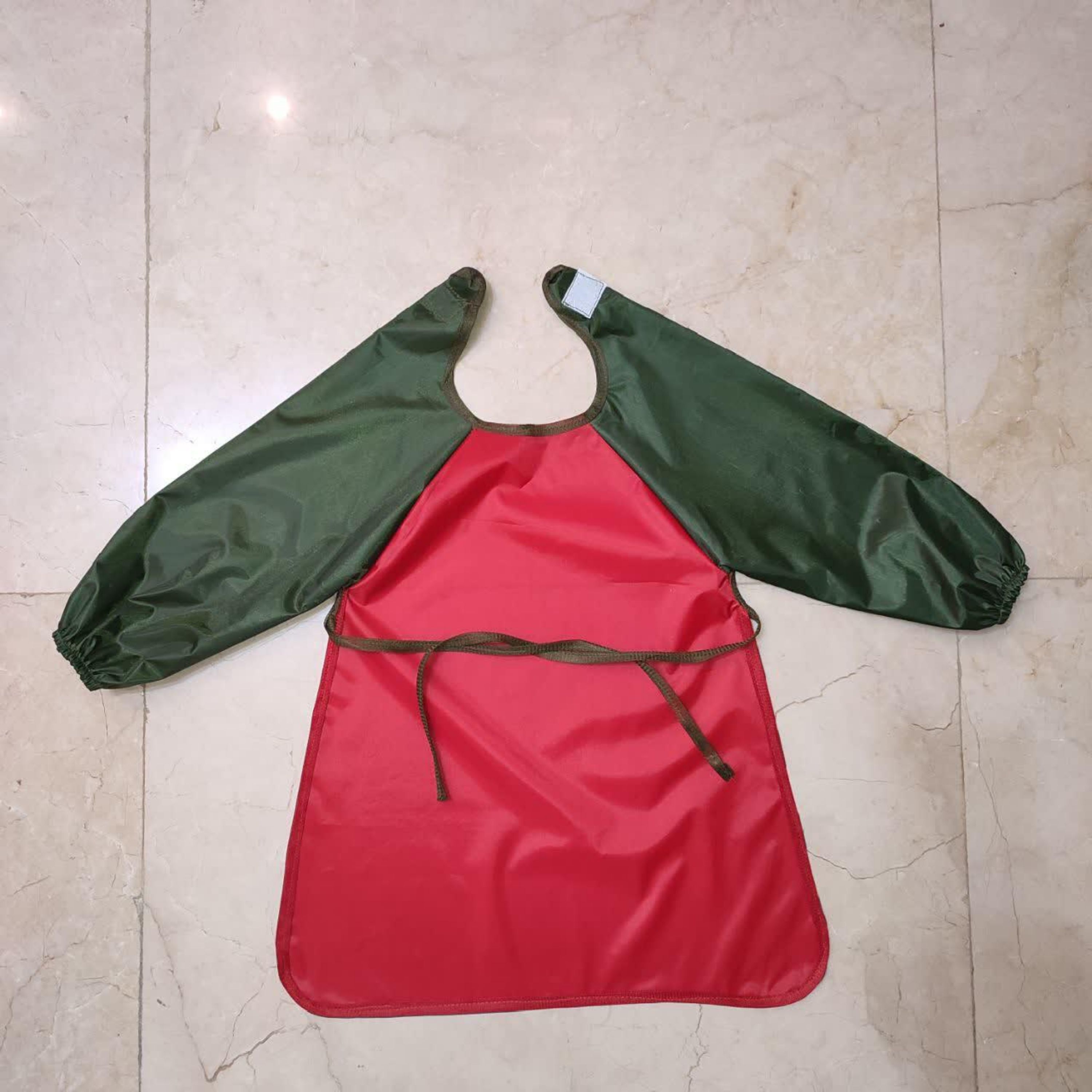 پیش بند نوزادی ضدآب بی همتا سبز و قرمز