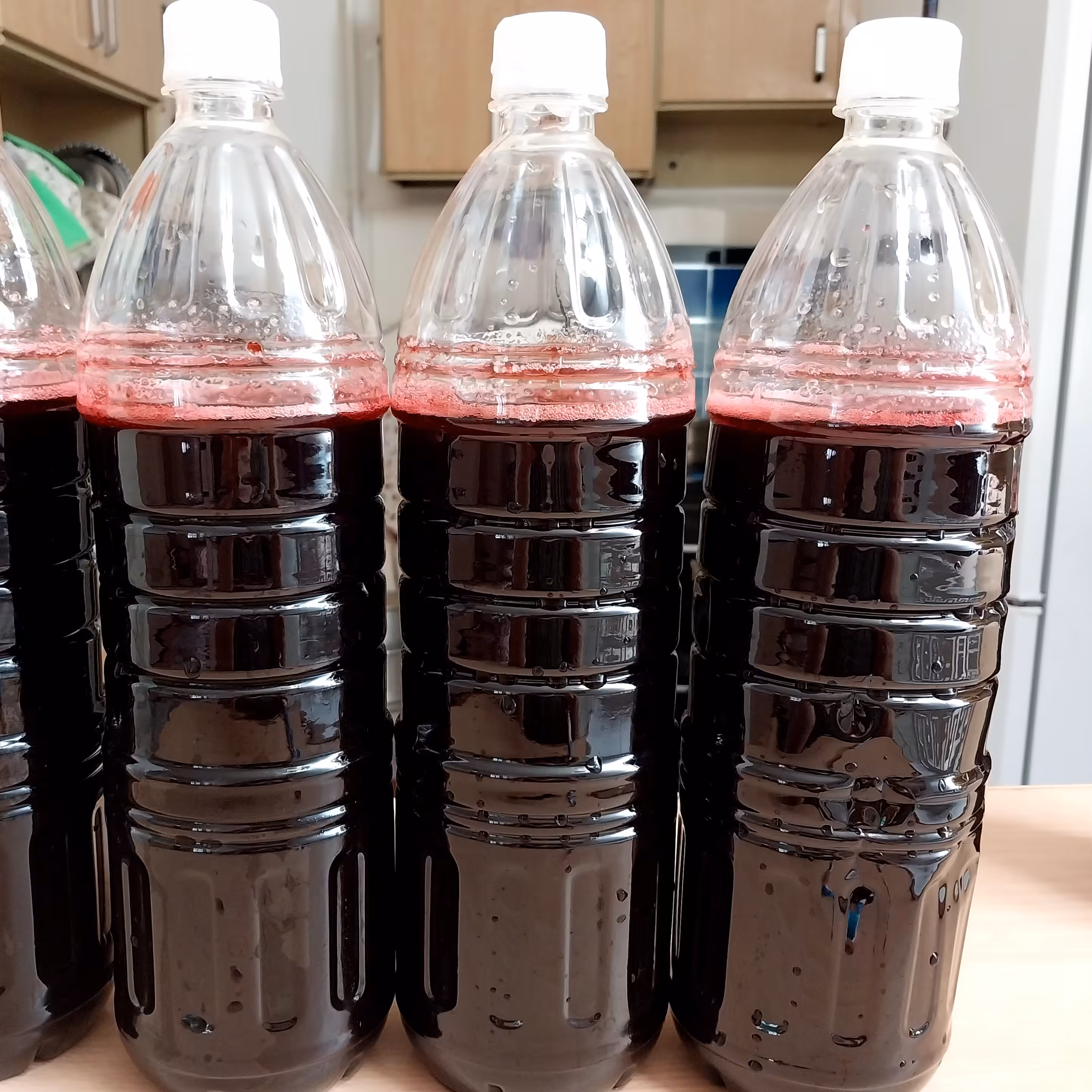 شربت آلبالوی خانگی  یک و نیم کیلویی 