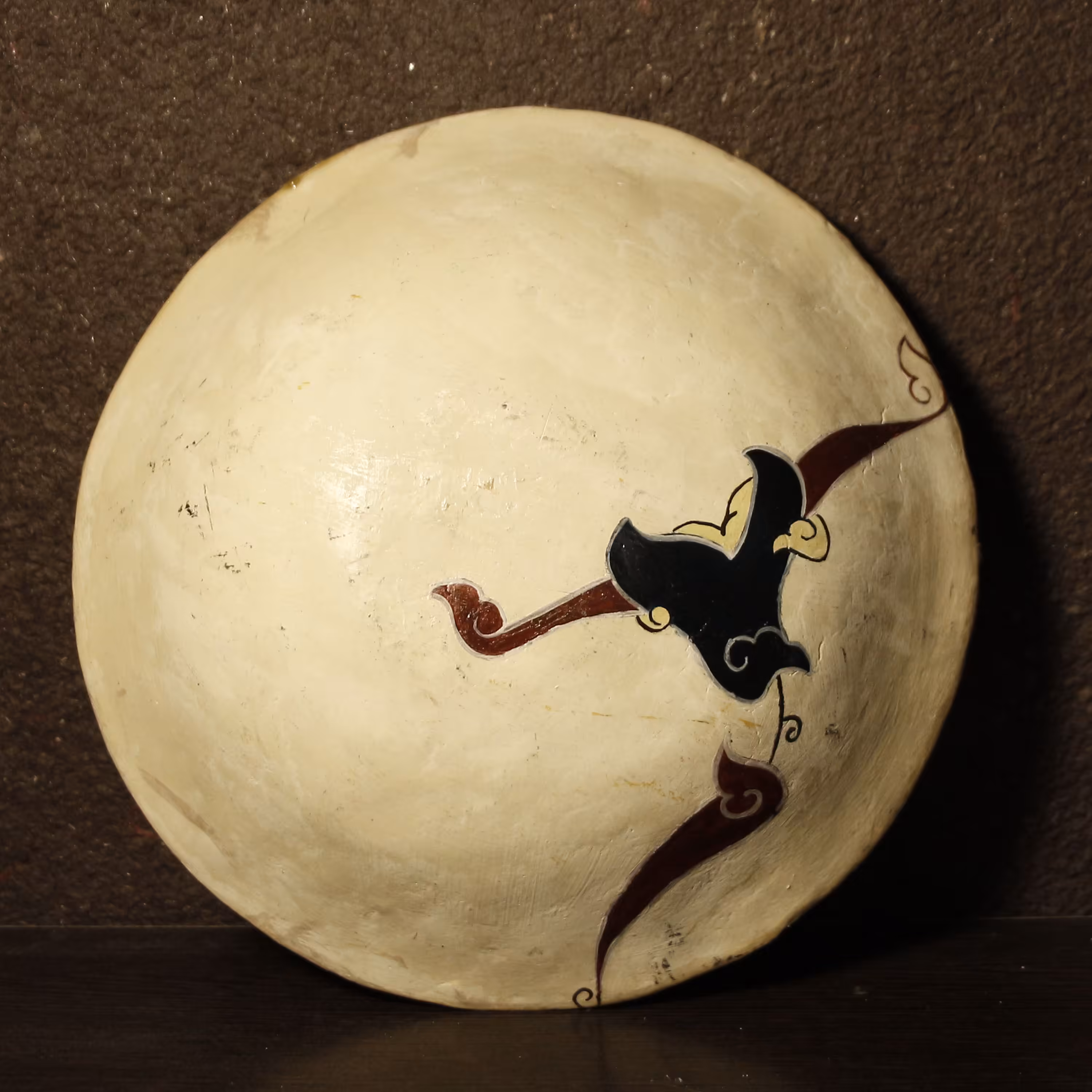 کاسه ی پاپیه ماشه طرح اسلیمی های زرشکی و آبی و به سبک قدیمی 